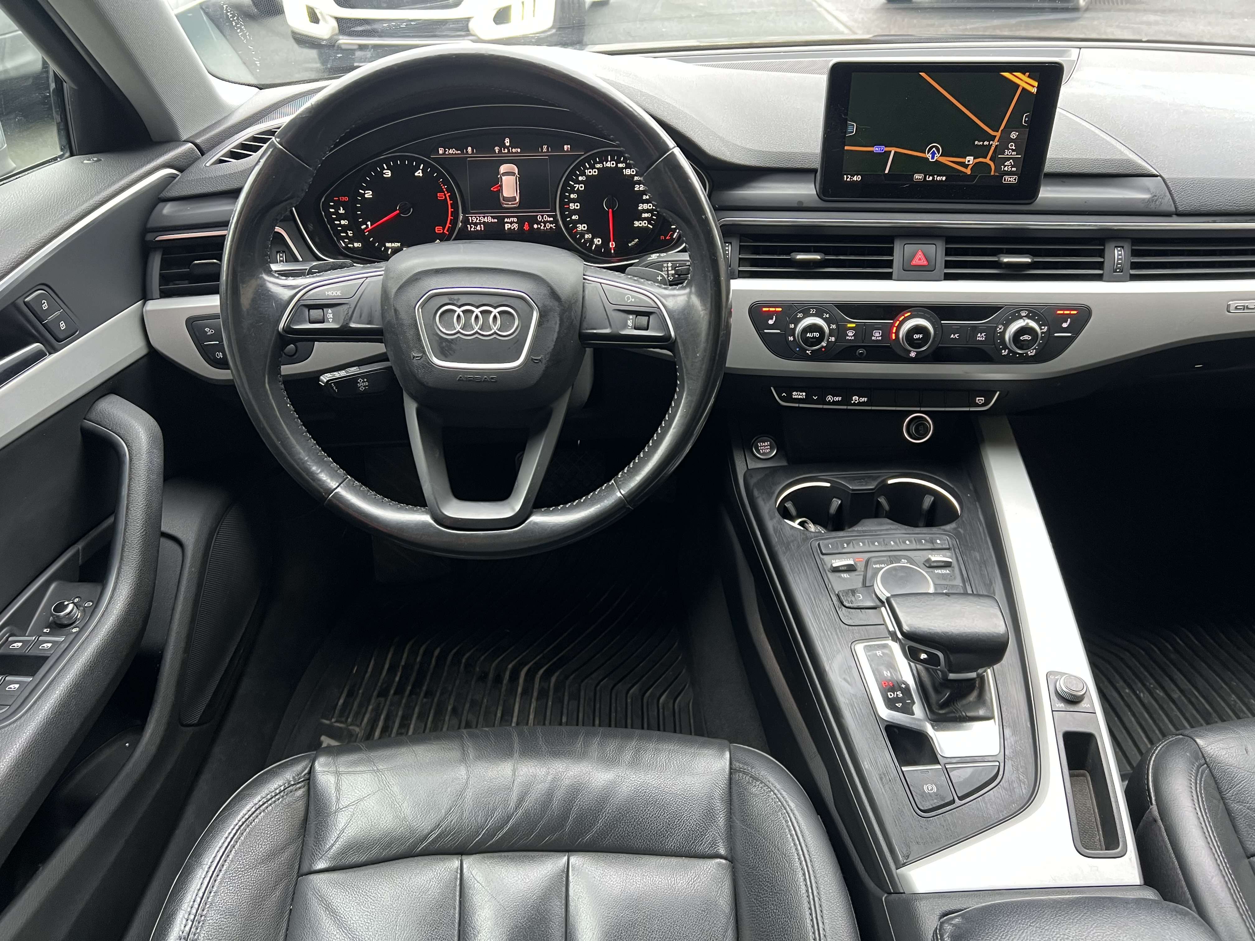 Audi A4 Avant 2.0 TDi Design S tronic + NAVI + PANO + CUIR