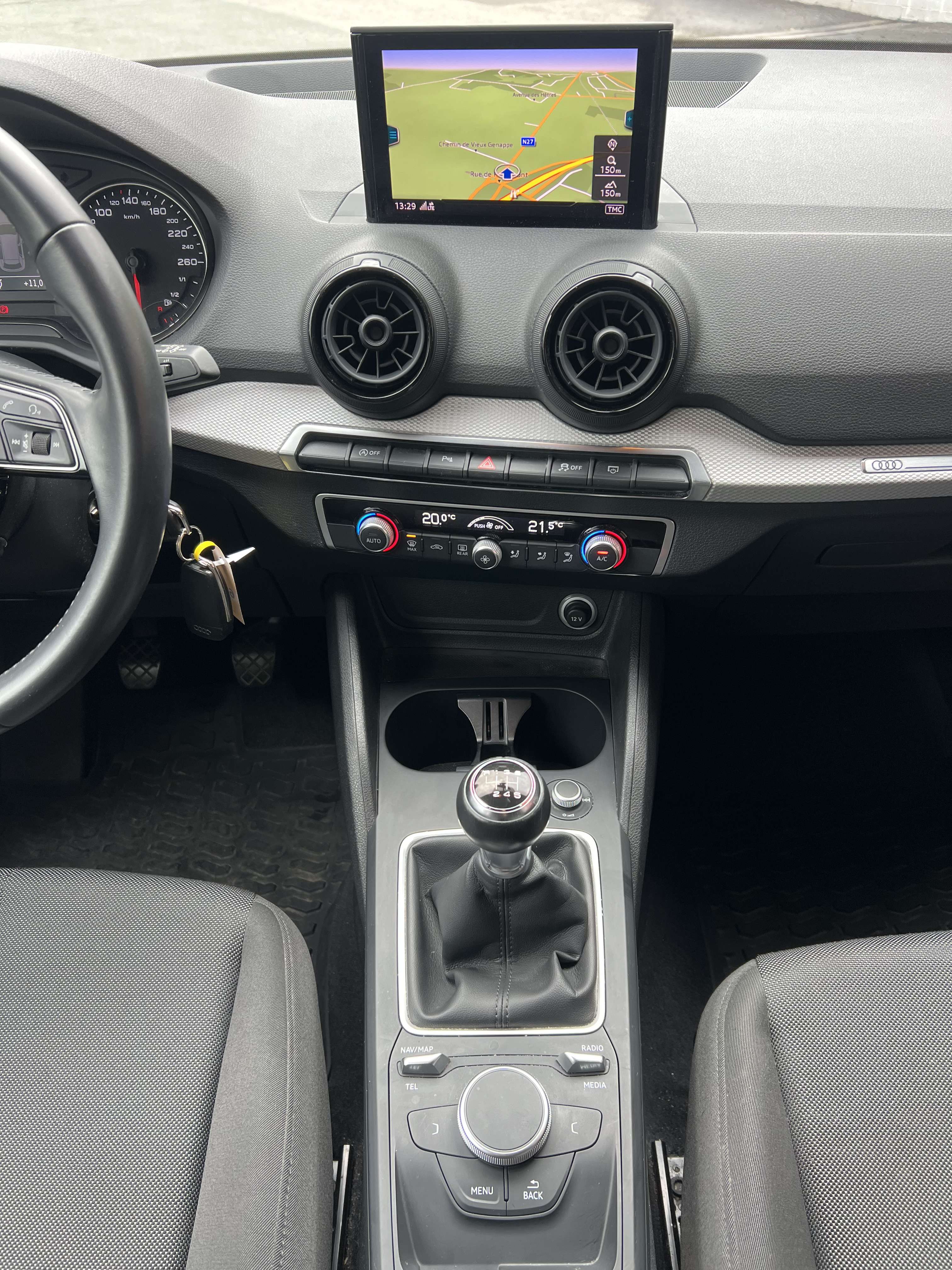 Audi Q2 30 TDi + NAVIGATION + CLIM + JANTES