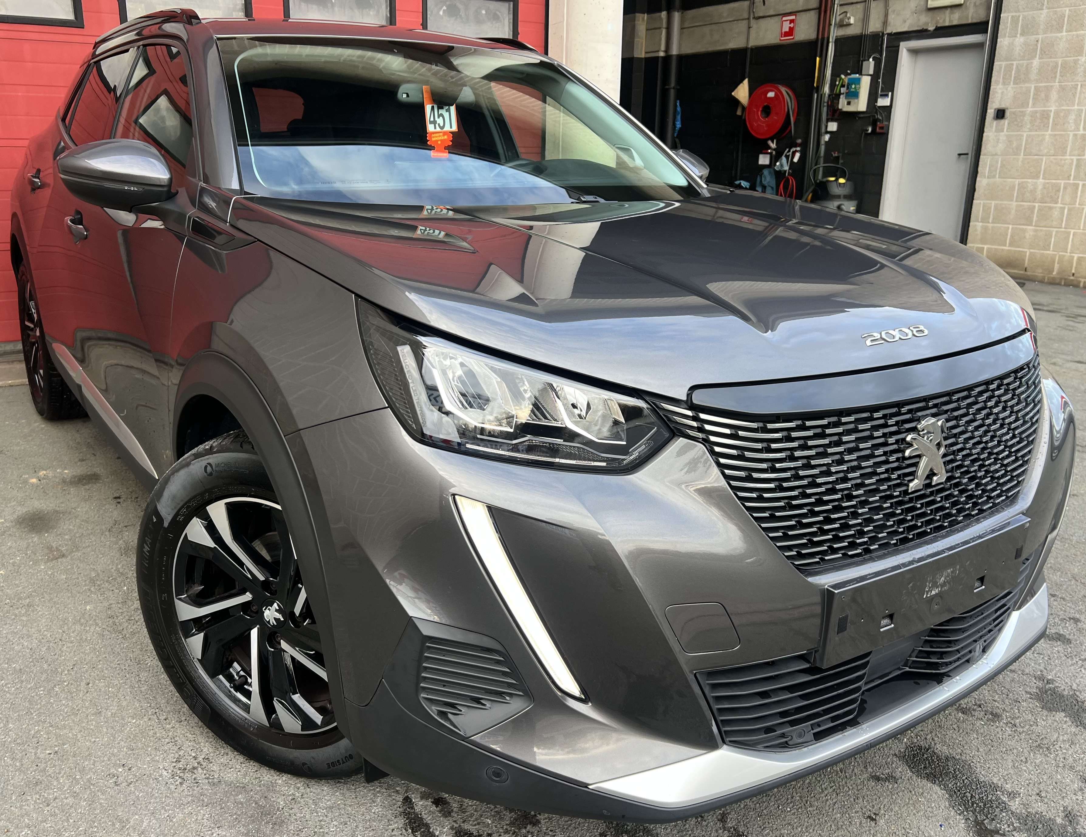 Peugeot 2008 1.2 PureTech Allure S + CAMÉRA + NAVI + CUIR