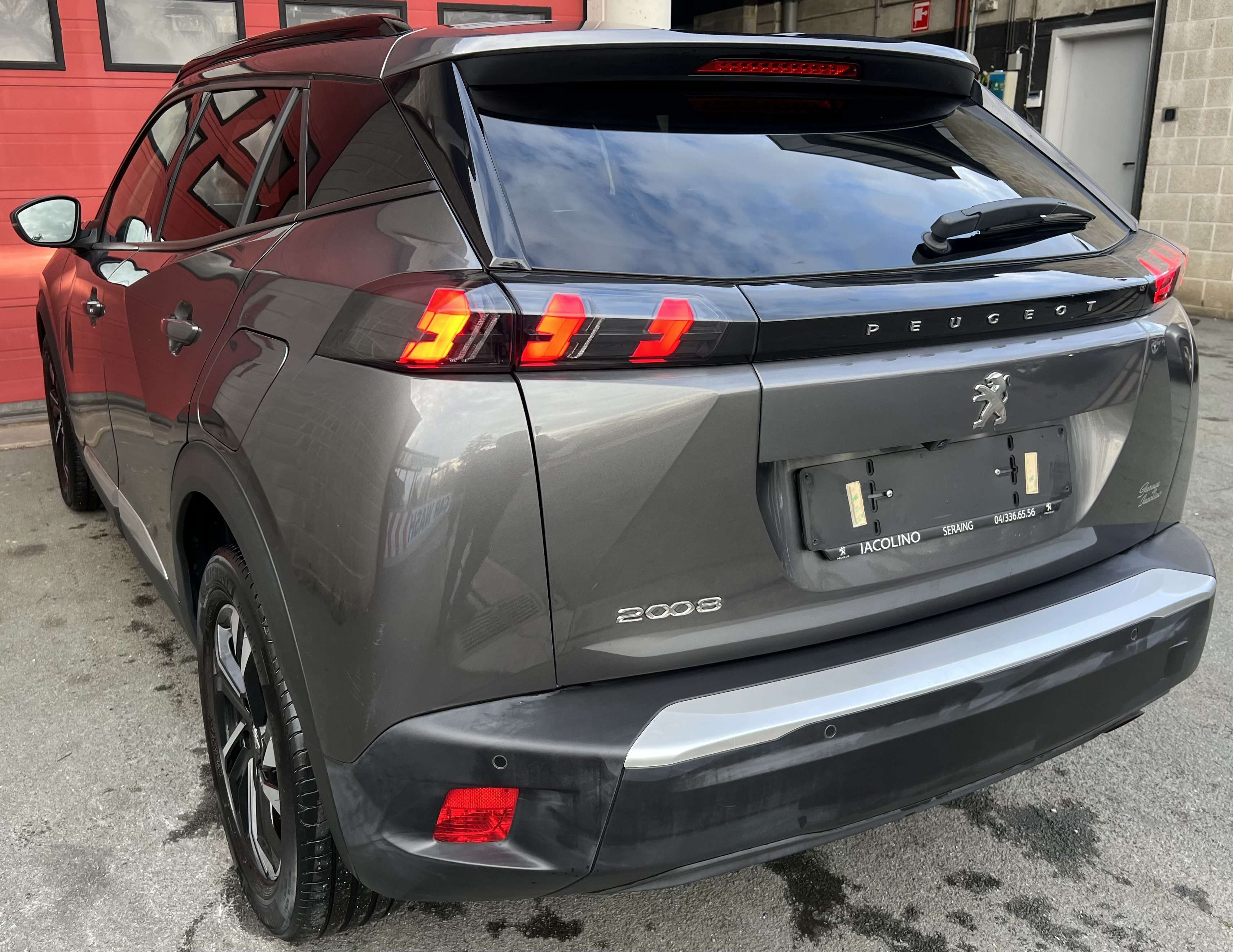 Peugeot 2008 1.2 PureTech Allure S + CAMÉRA + NAVI + CUIR