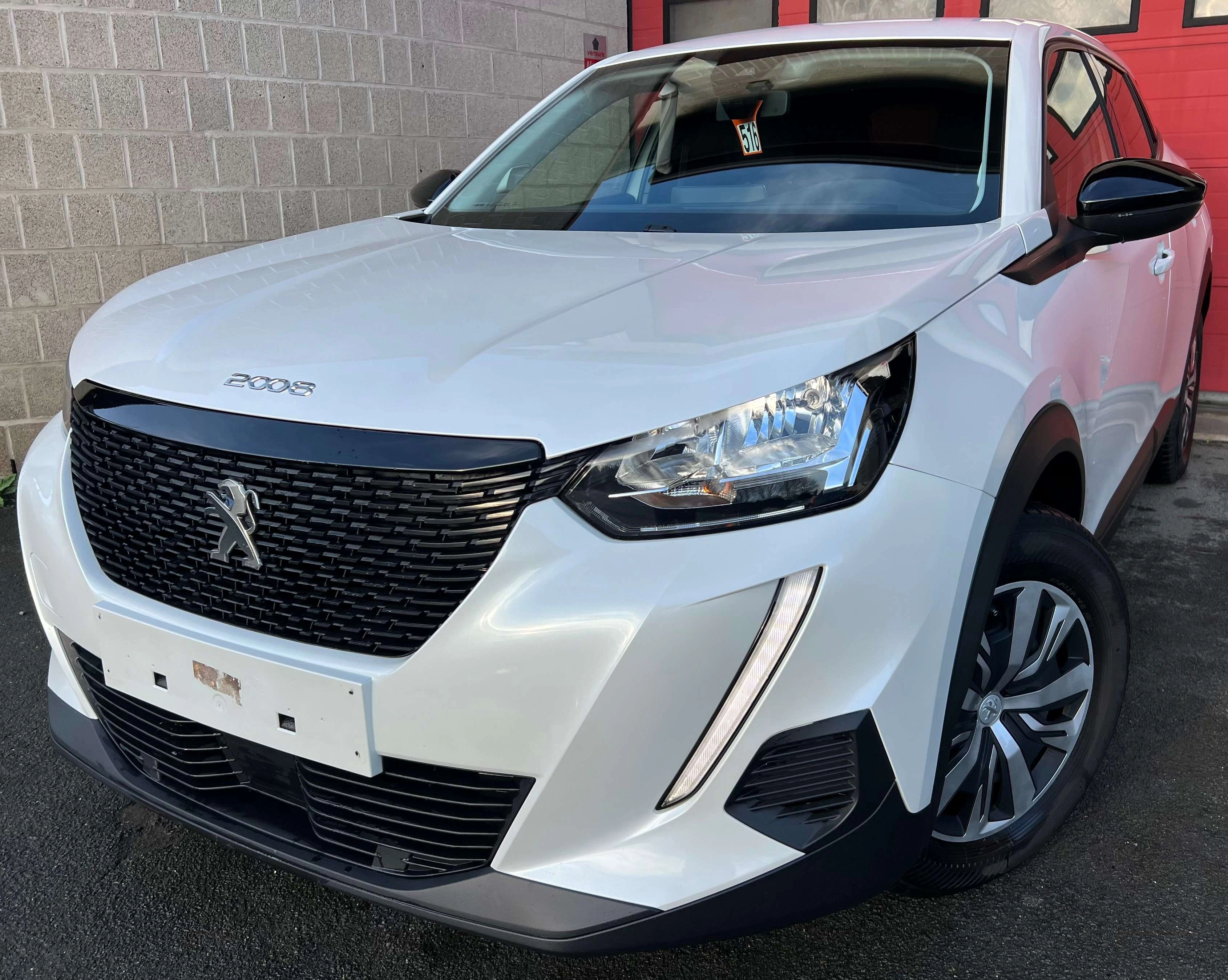 Peugeot 2008 1.2iActive Pack S + CLIM + CAR-PASS + GARANTIE