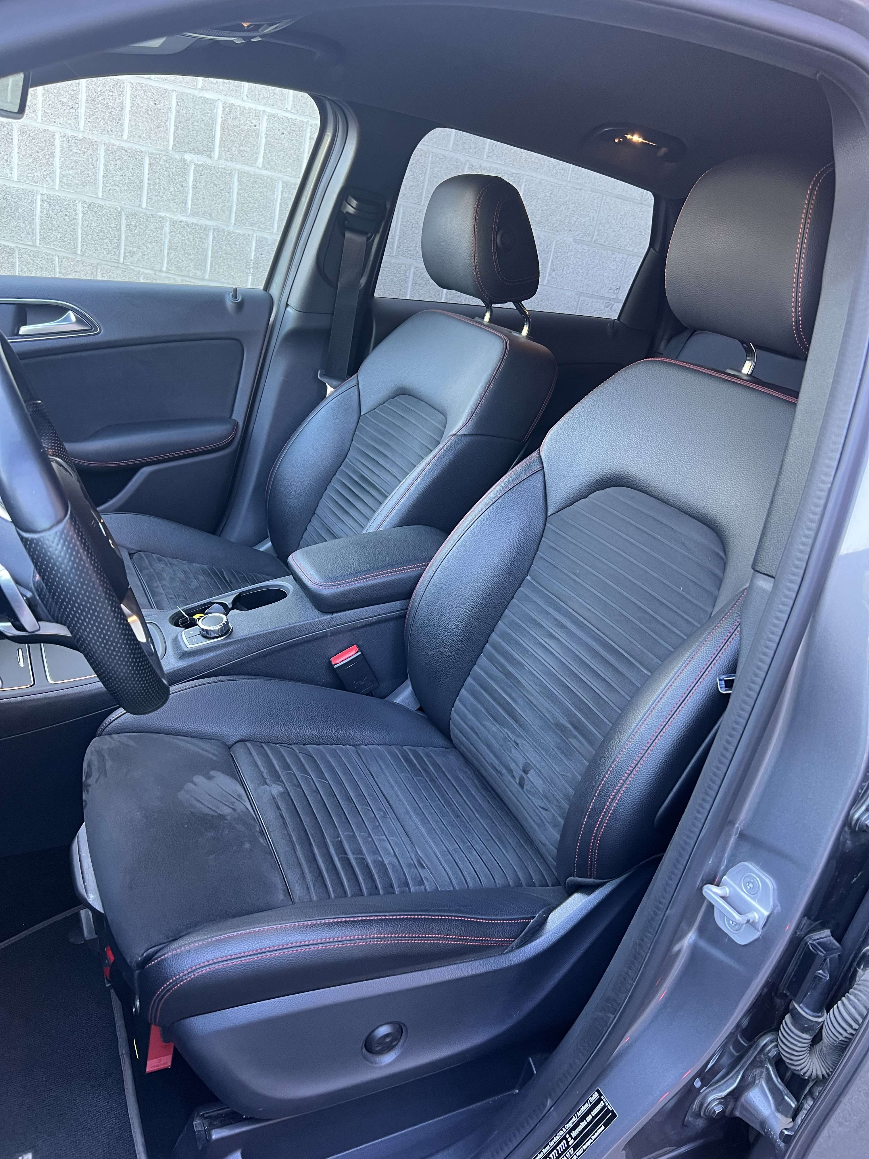 Mercedes-Benz B 200 d 4MATIC Pack AMG + CAR-PASS + NAVI + AUTOMAAT