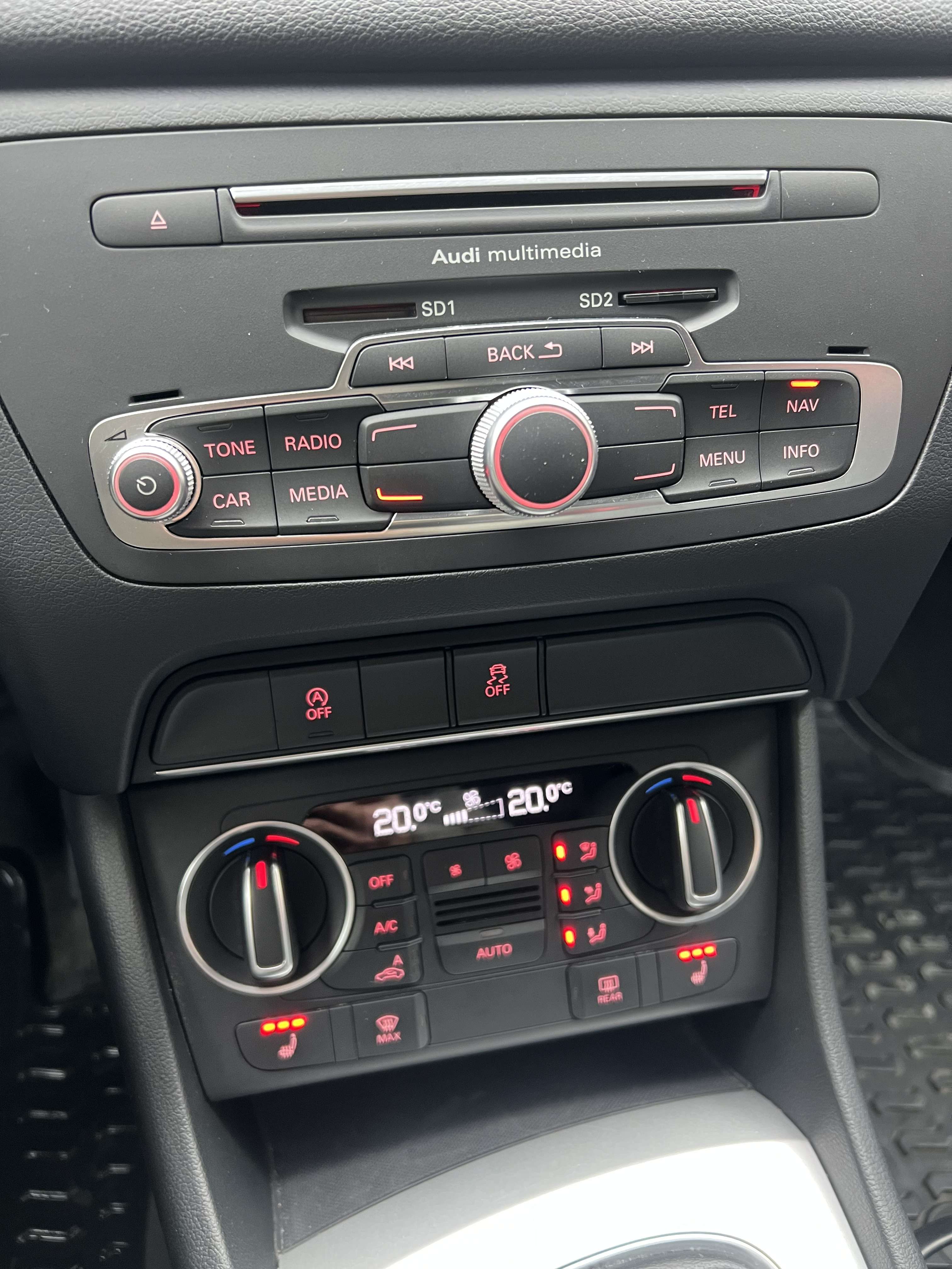 Audi Q3 2.0 TDi + CAR-PASS + NAVI + CUIR