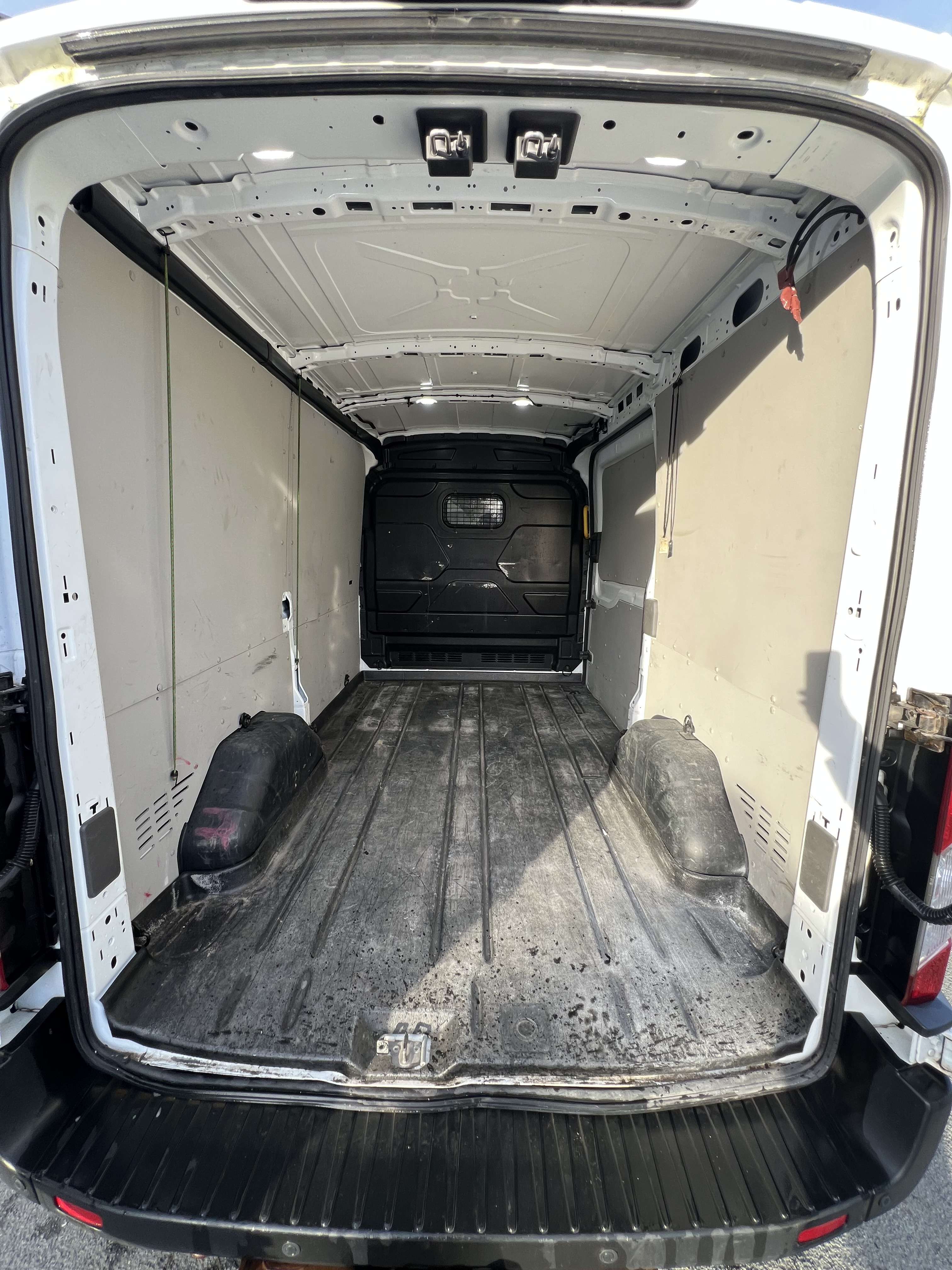 Ford Transit 2.0 TDCi L2H2 AWD Ambiente + CAMÉRA + NAVI