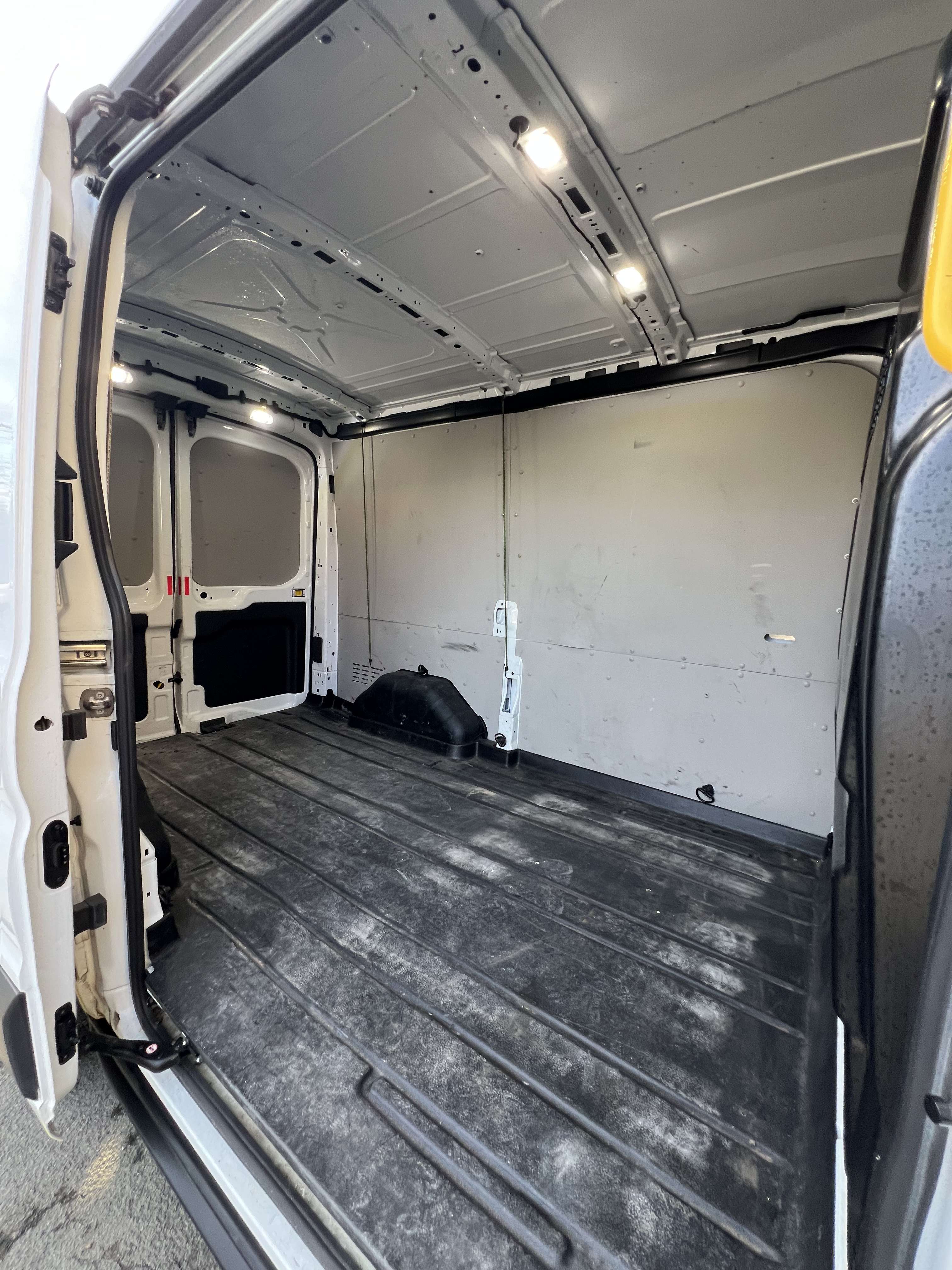 Ford Transit 2.0 TDCi L2H2 AWD Ambiente + CAMÉRA + NAVI