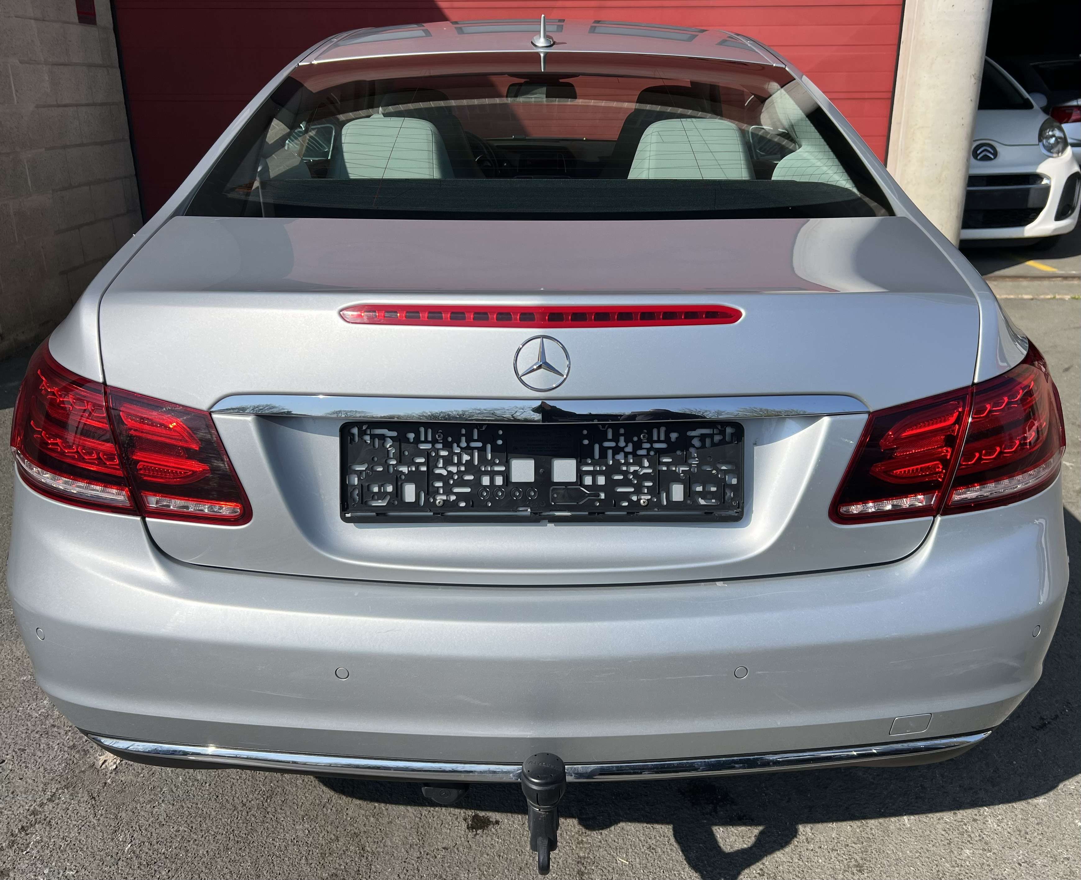 Mercedes-Benz E 200 Coupe + CAR-PASS + GARANTIE + NAVI + BOITE AUTO