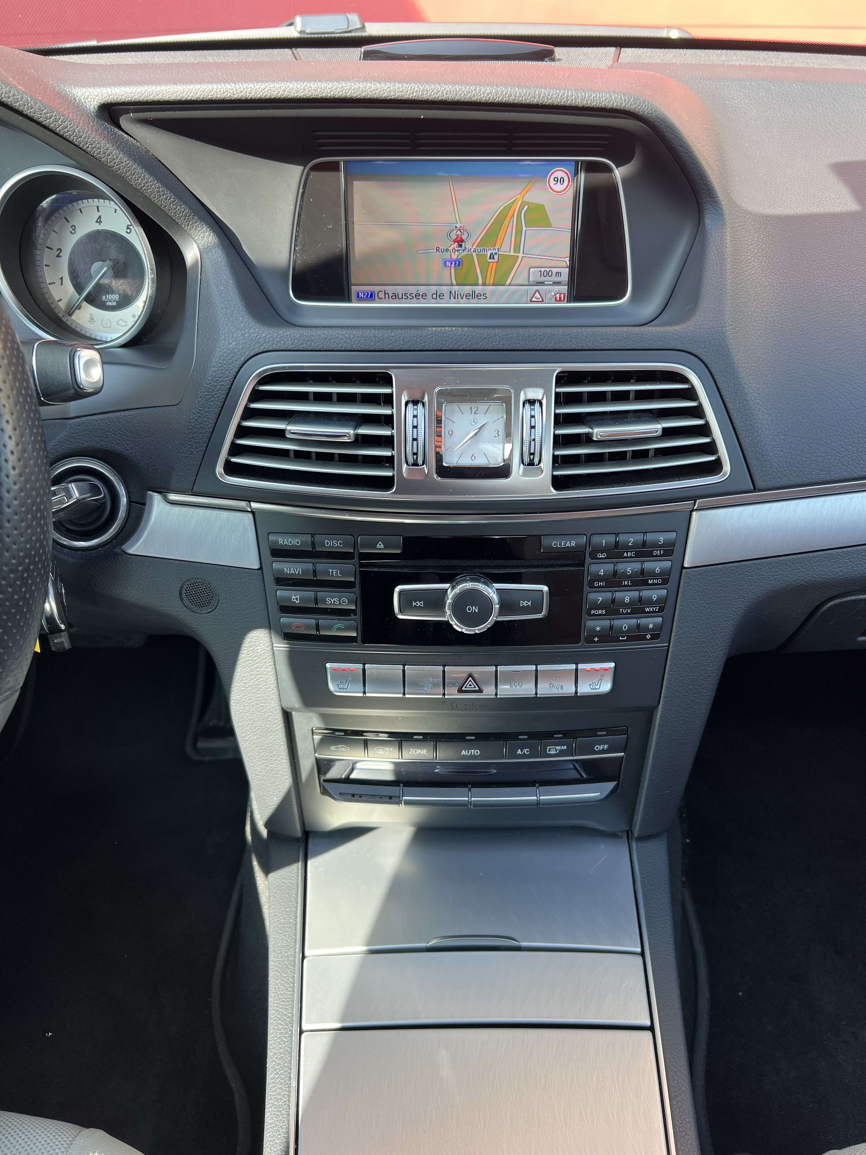 Mercedes-Benz E 200 Coupe + CAR-PASS + GARANTIE + NAVI + BOITE AUTO