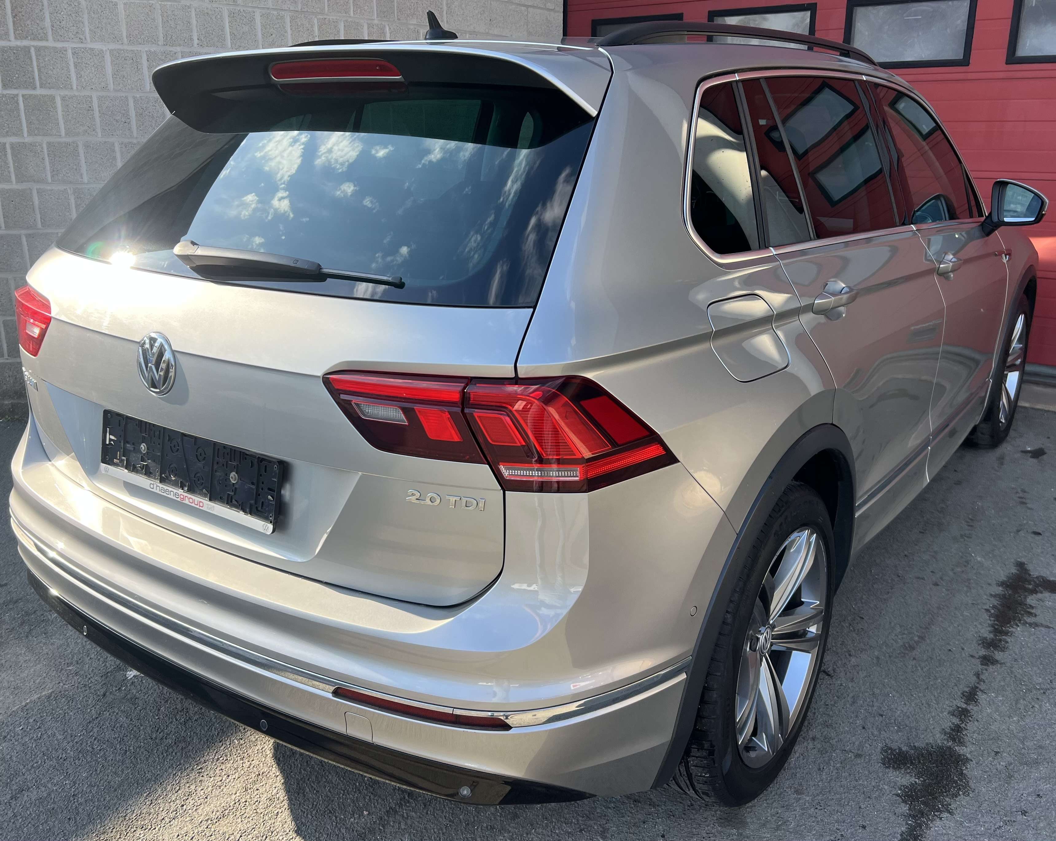 Volkswagen Tiguan 2.0 TDi R-line +PANO +CUIR +NAVI +CAR-PASS