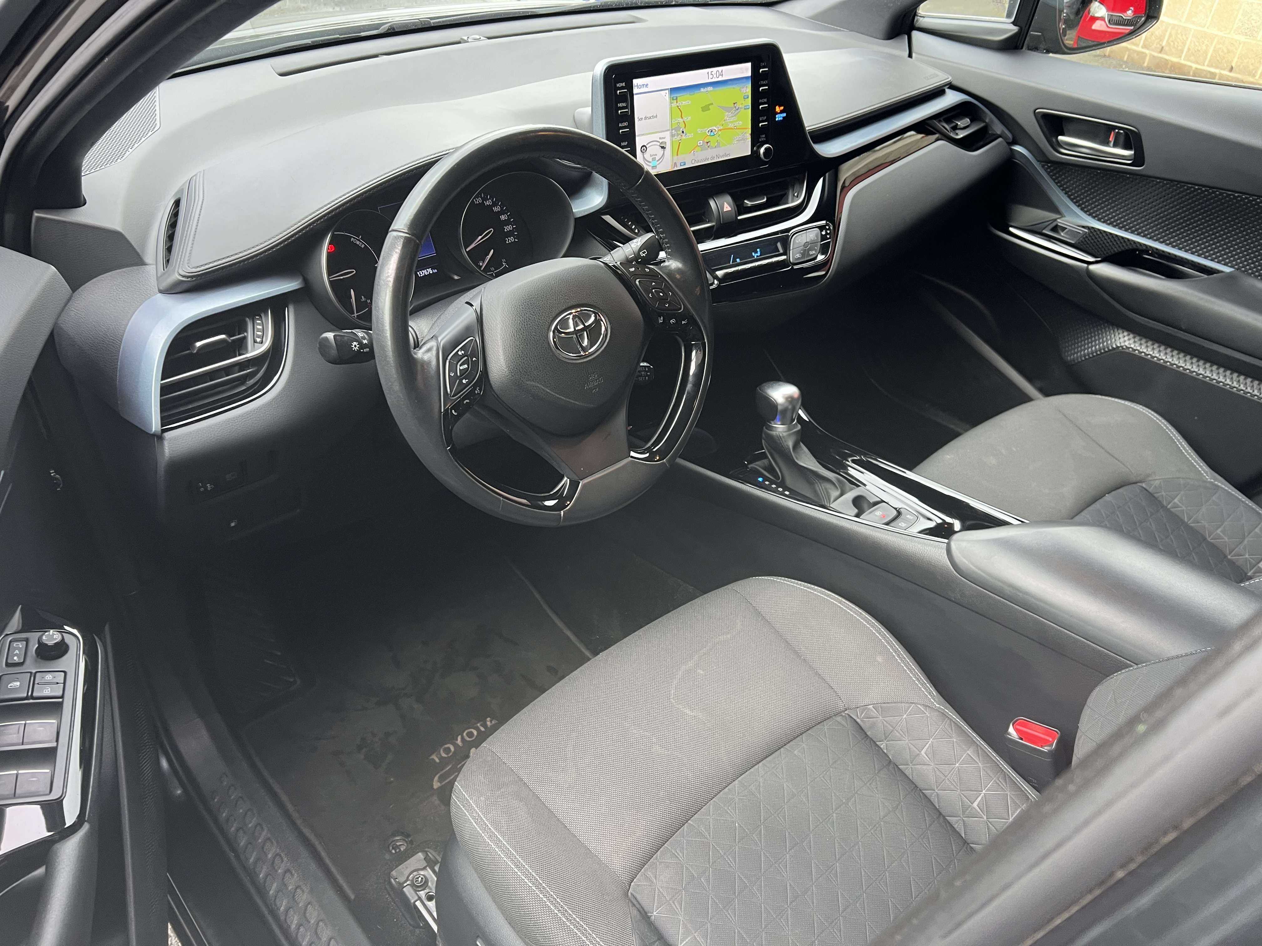 Toyota C-HR Hybrid 1.8i VVT-i C-Enter E-CVT +CAR-PASS +CAMÉRA