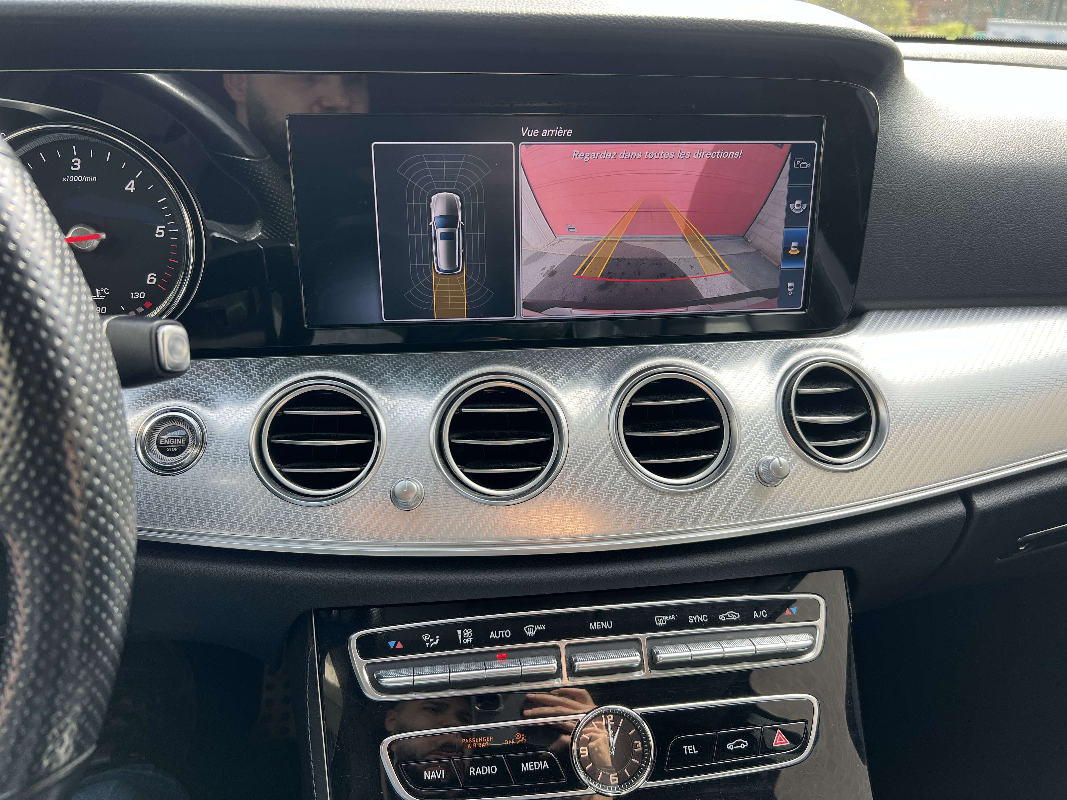 Mercedes-Benz E 220 d 4-Matic ( 15.495 € HTVA ) CAMÉRA + NAVI