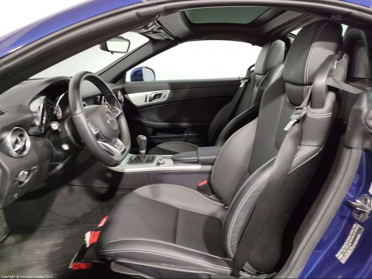 Mercedes-Benz SLC 180 1.6 |TOIT PANO| NAVI | CAPTEUR AV-AR | BLUETOOTH