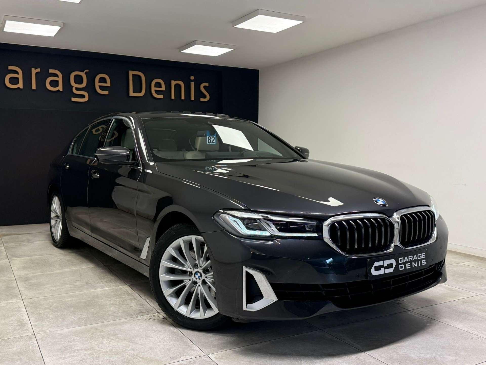 BMW 520 BOITE AUTO**GPS**CAMERA**LED**GARANTIE 12MOIS