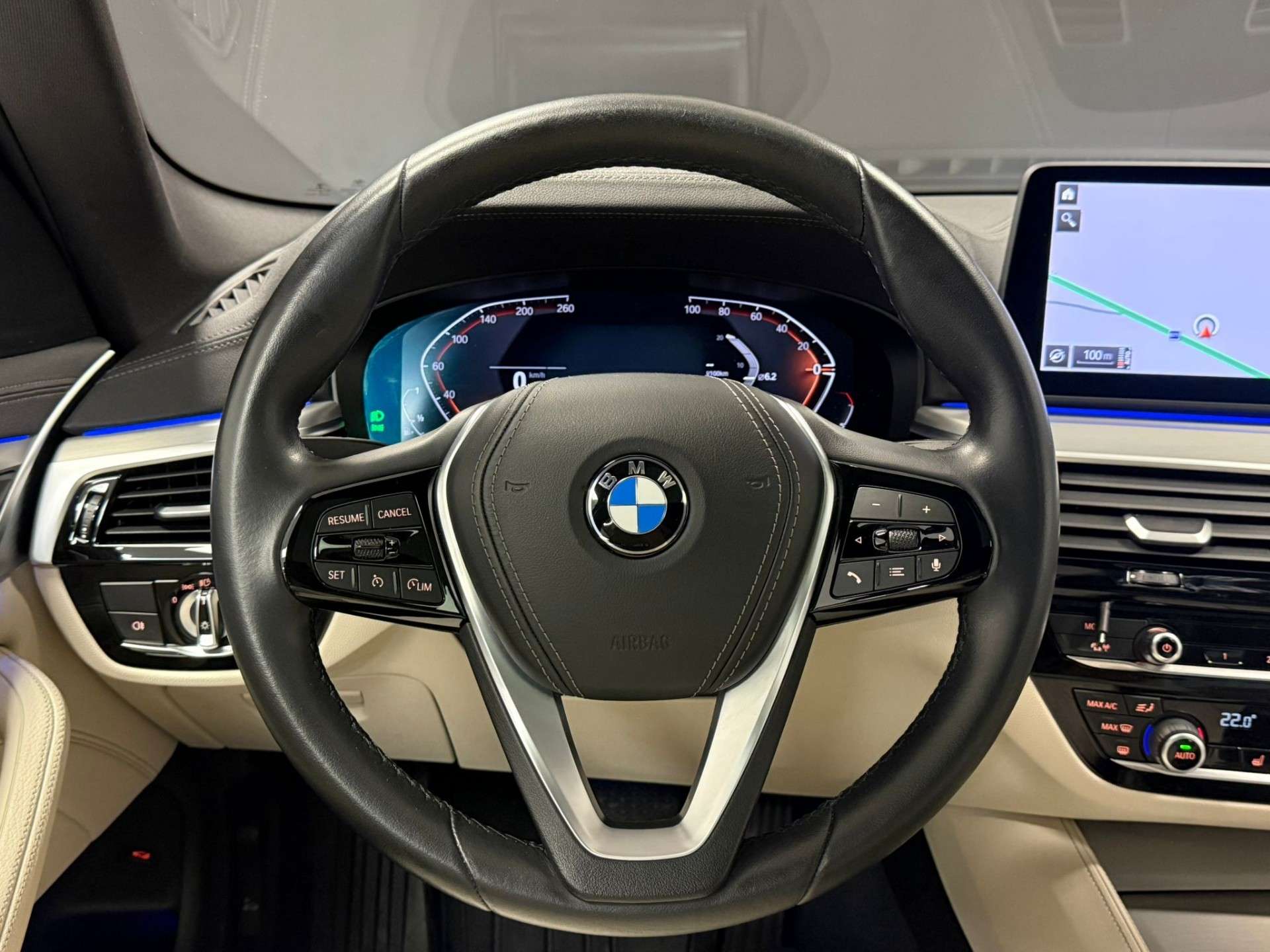 BMW 520 BOITE AUTO**GPS**CAMERA**LED**GARANTIE 12MOIS