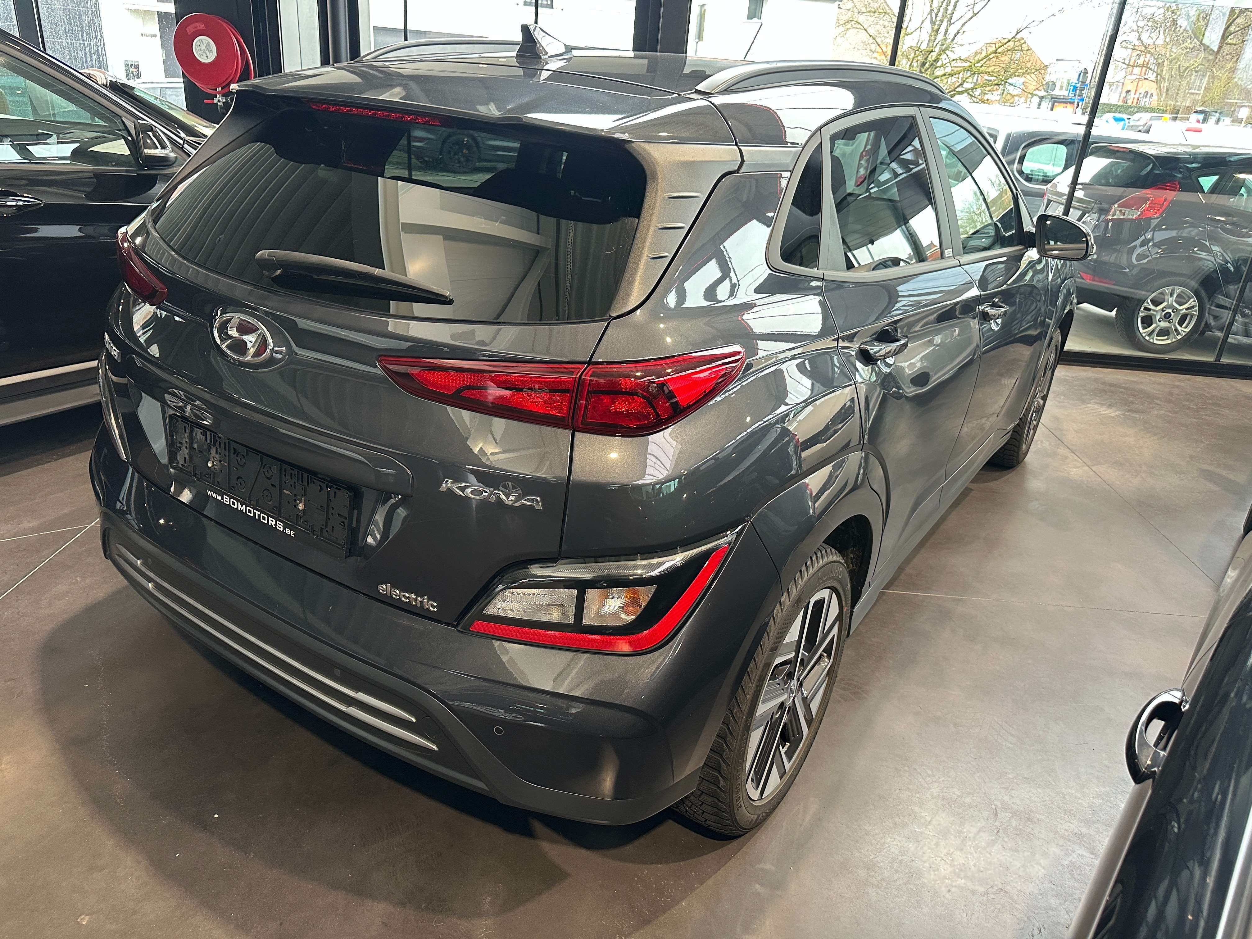 Hyundai KONA e-Kona 39.2 kWh Electric - Face lift mod 2022 / STUNTPRIJS 14662 + 21% BTW , GPS,CAMERA,