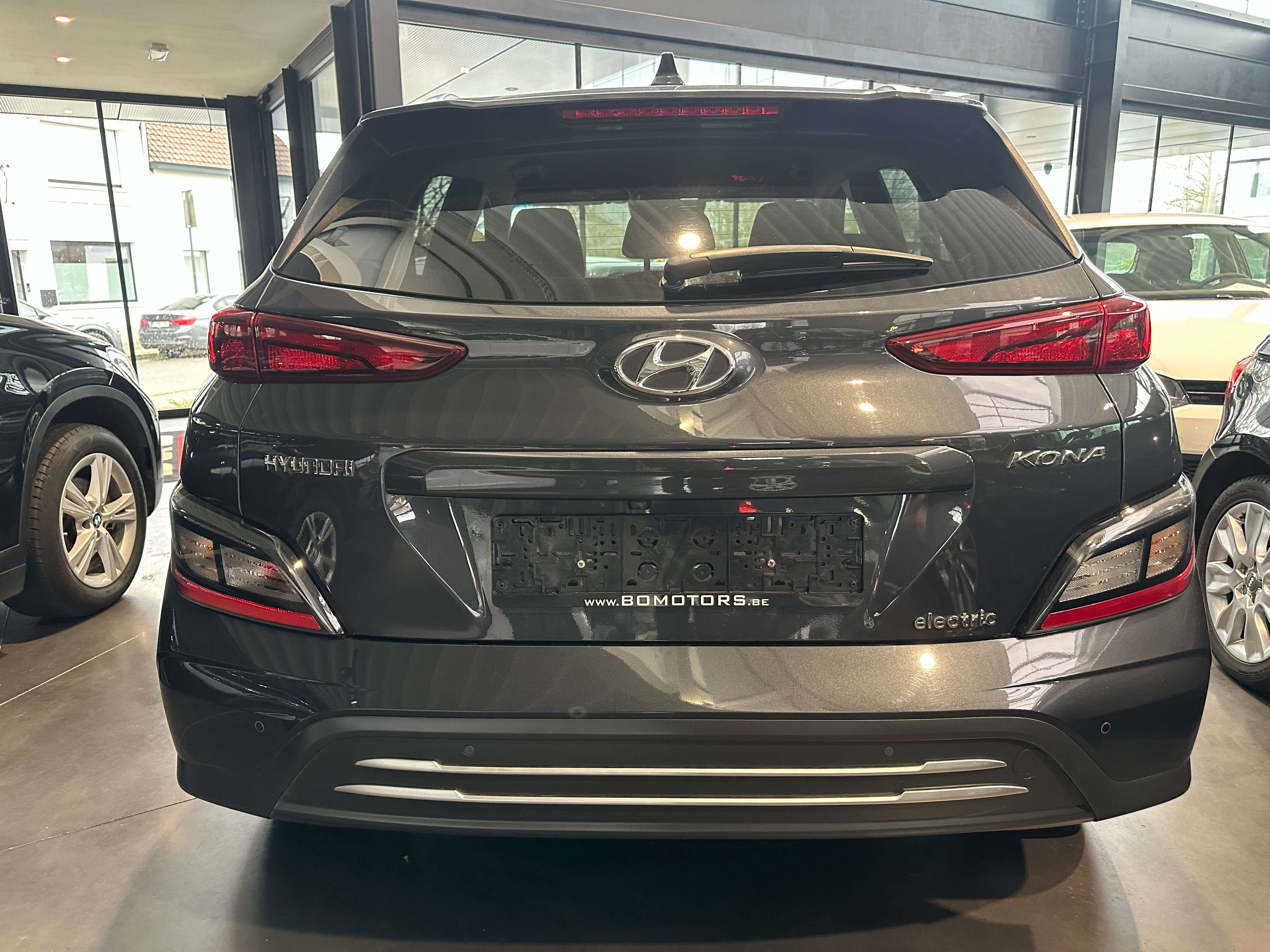 Hyundai KONA e-Kona 39.2 kWh Electric - Face lift mod 2022 / STUNTPRIJS 14662 + 21% BTW , GPS,CAMERA,