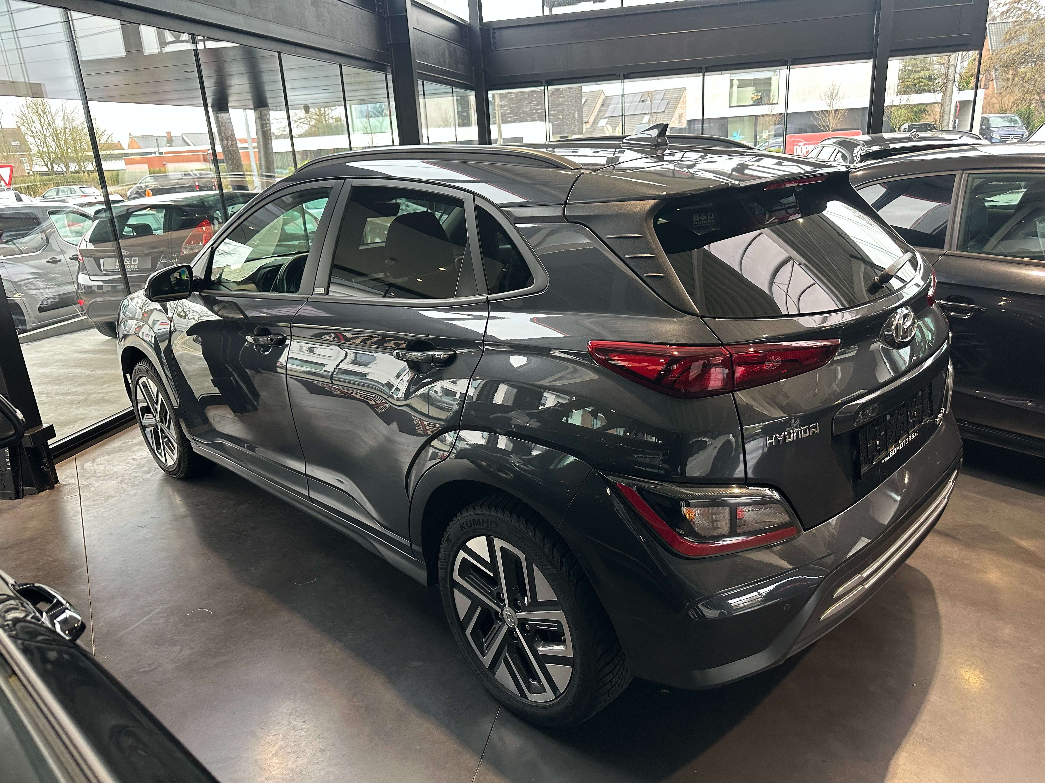 Hyundai KONA e-Kona 39.2 kWh Electric - Face lift mod 2022 / STUNTPRIJS 14662 + 21% BTW , GPS,CAMERA,