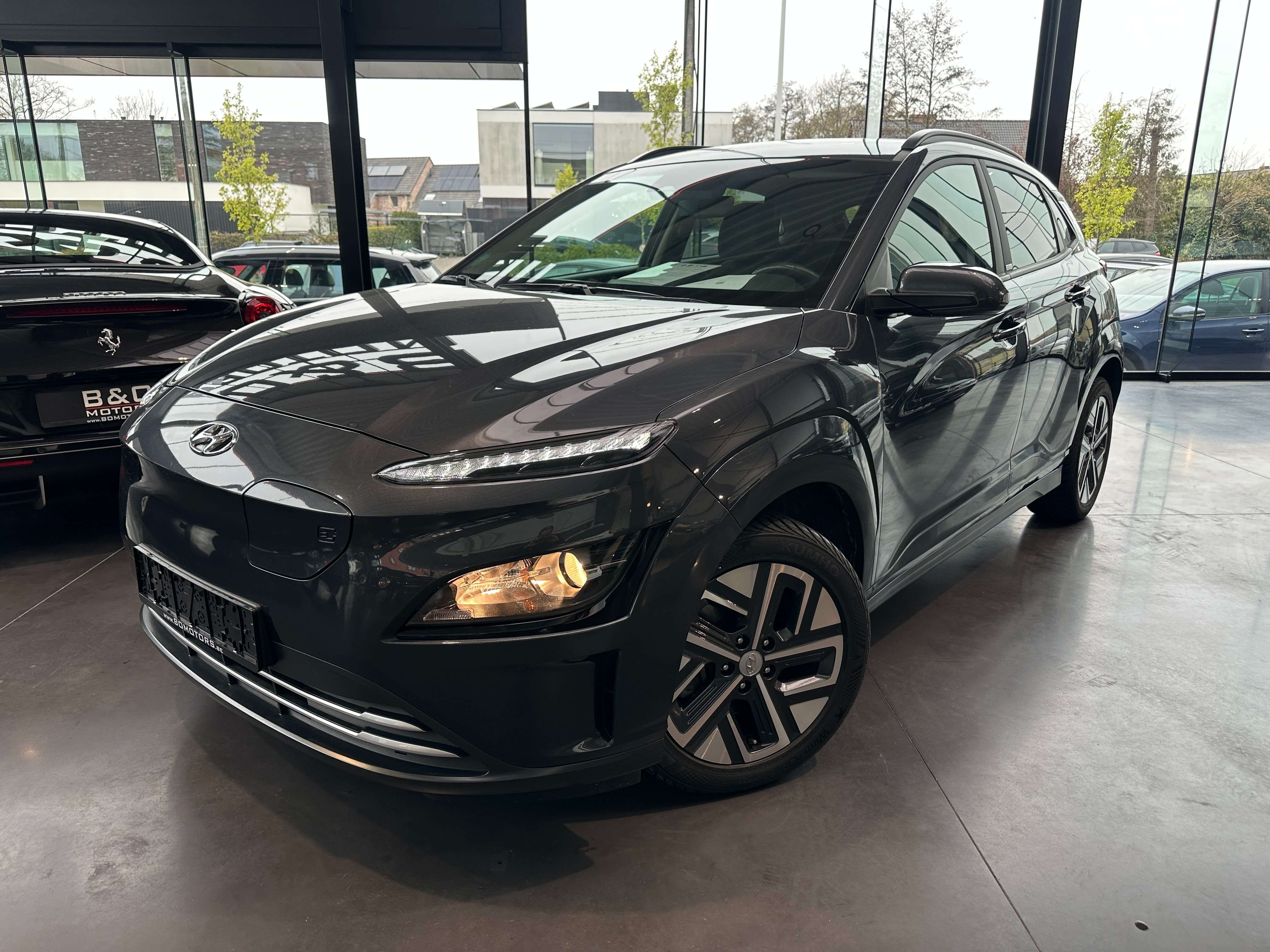Hyundai KONA e-Kona 39.2 kWh Electric - Face lift mod 2022 / STUNTPRIJS 14662 + 21% BTW , GPS,CAMERA,