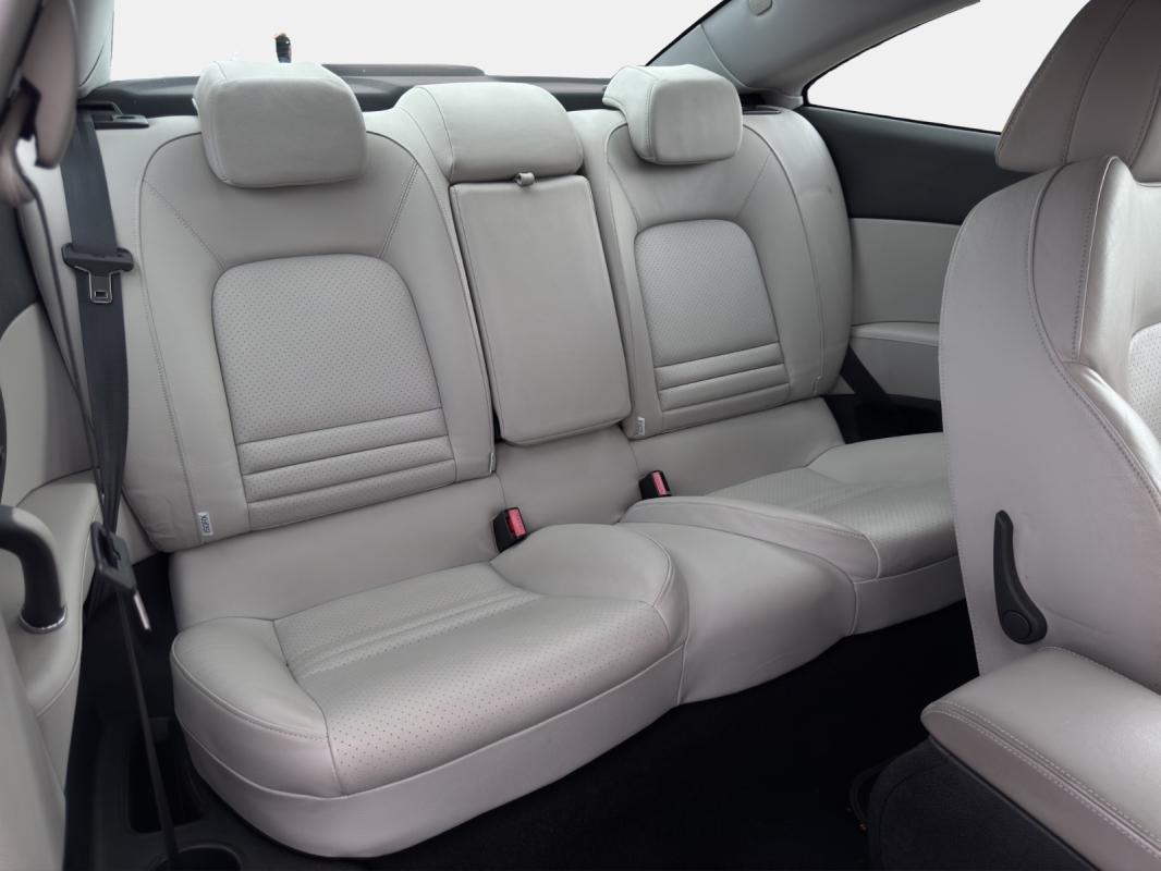 Peugeot 407 2.0 HDi 16V 136ch FAP Féline
