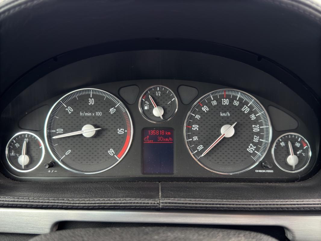 Peugeot 407 2.0 HDi 16V 136ch FAP Féline
