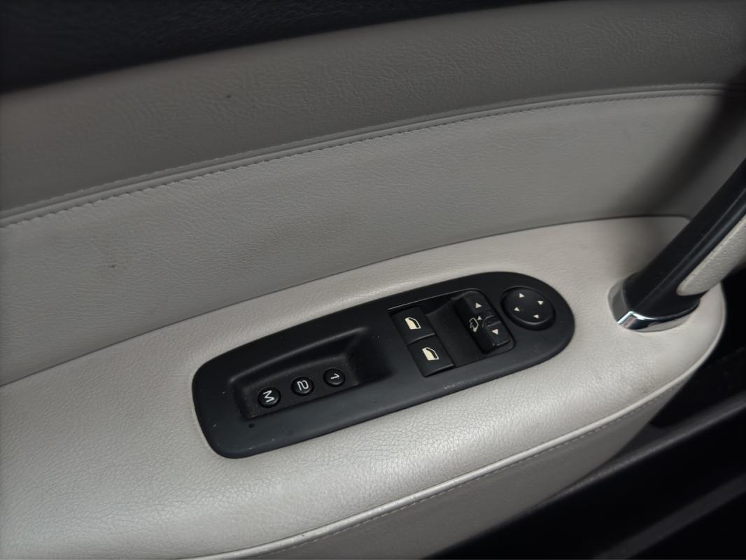 Peugeot 407 2.0 HDi 16V 136ch FAP Féline