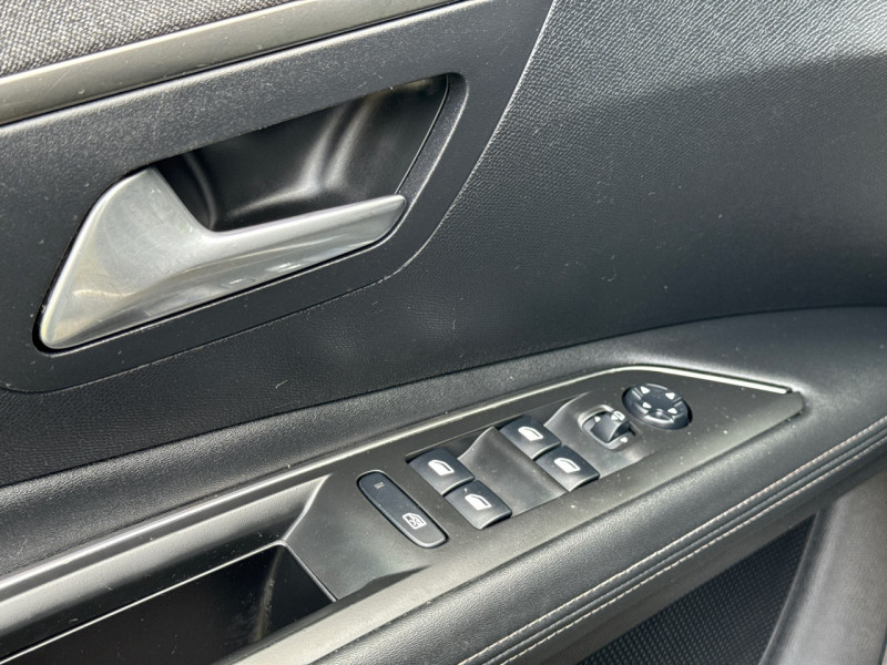 Peugeot 3008 HDI 130CH  ALLURE BUSINESS / GPS * CAMERA * LED * 1ERE MAIN