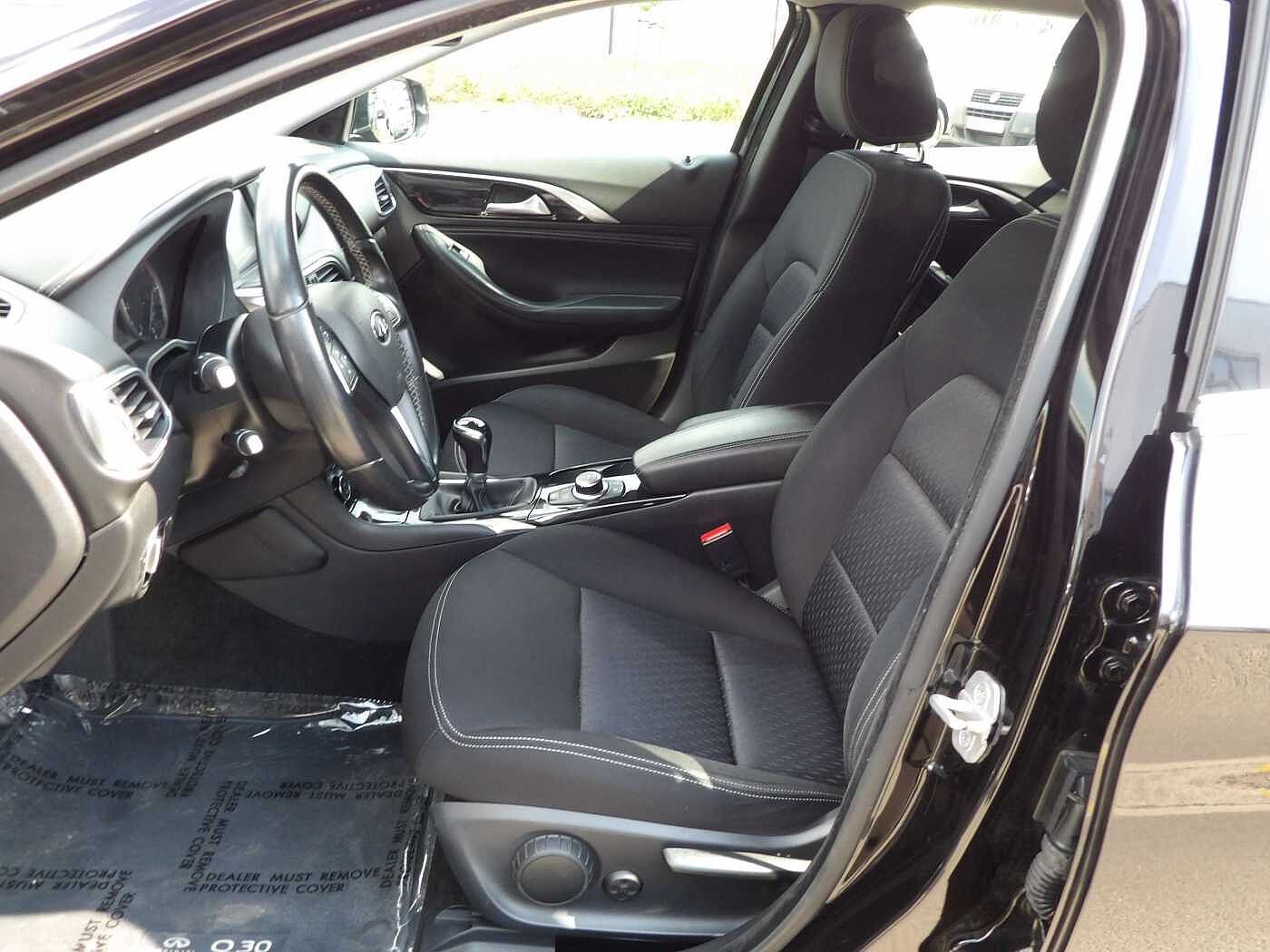 Infiniti Q30 Q30 1.5d Premium