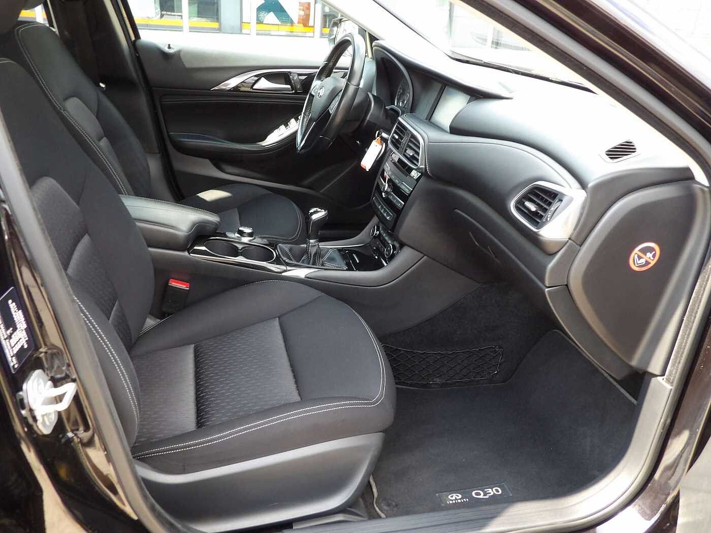 Infiniti Q30 Q30 1.5d Premium