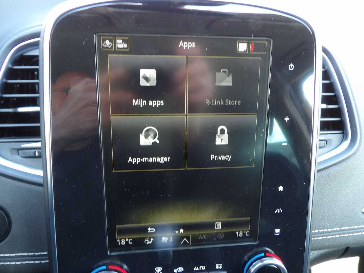 Renault Grand Scenic Grand Scénic 1.33 TCe Black Edition 7plc