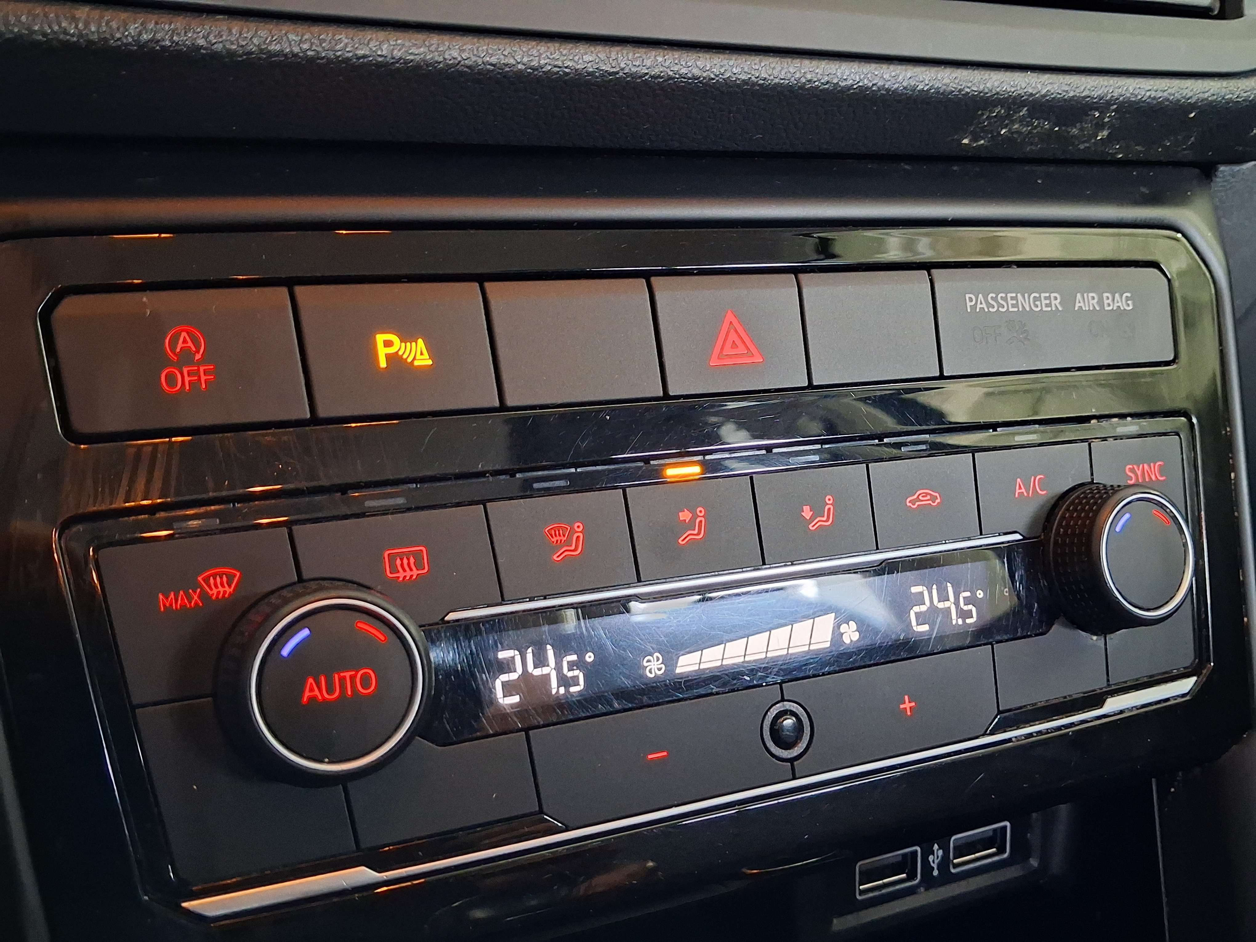 Volkswagen T-Cross T-Cross 1.0 TSI Life OPF/ 1 ER PROP/CARPLAY/NAVI/GARANTIE