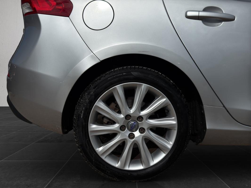 Volvo V40 D2 115 Summum Powershift A