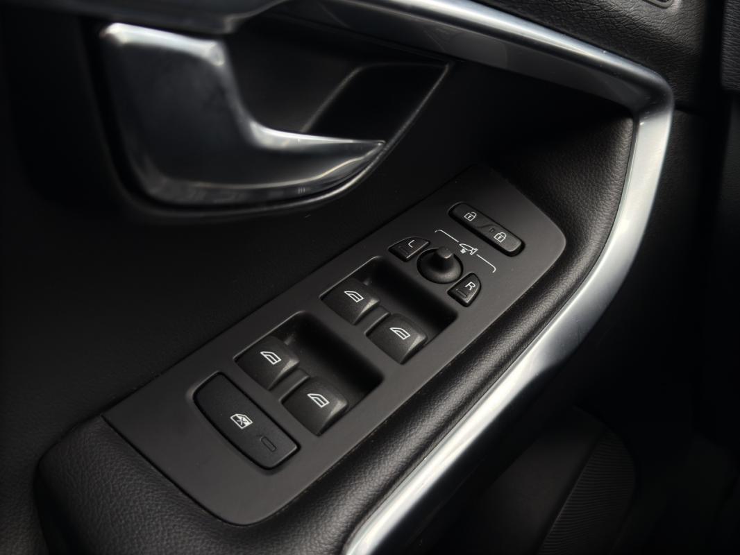 Volvo V40 D2 115 Summum Powershift A