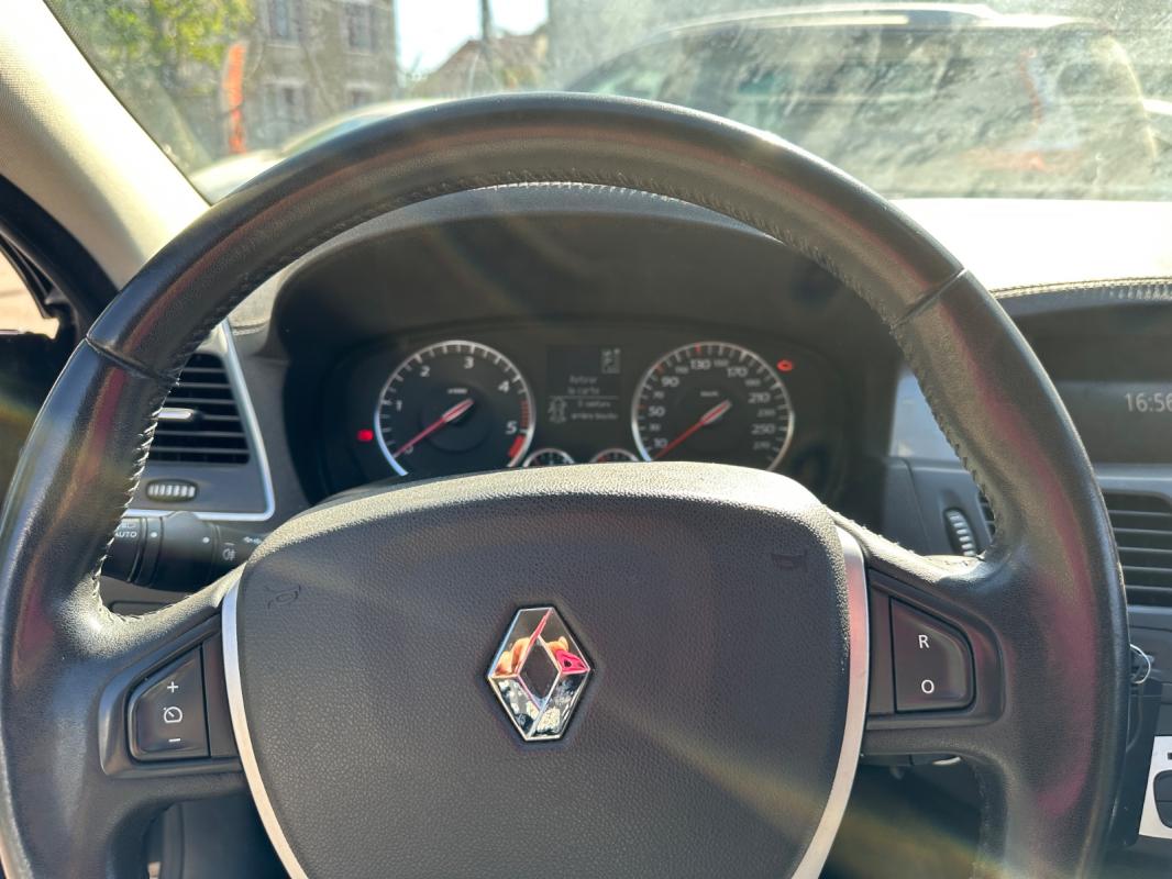 Renault Laguna 1.5 dCi 110 eco2 Intens EDC