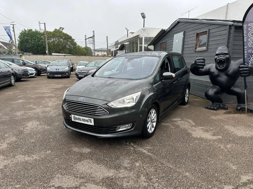 Ford Grand C-max 1.5 TDCi 120 SS Powershift Titanium