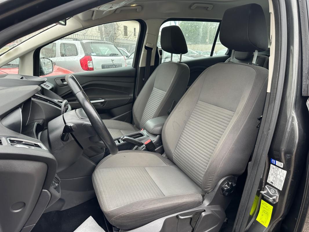 Ford Grand C-max 1.5 TDCi 120 SS Powershift Titanium