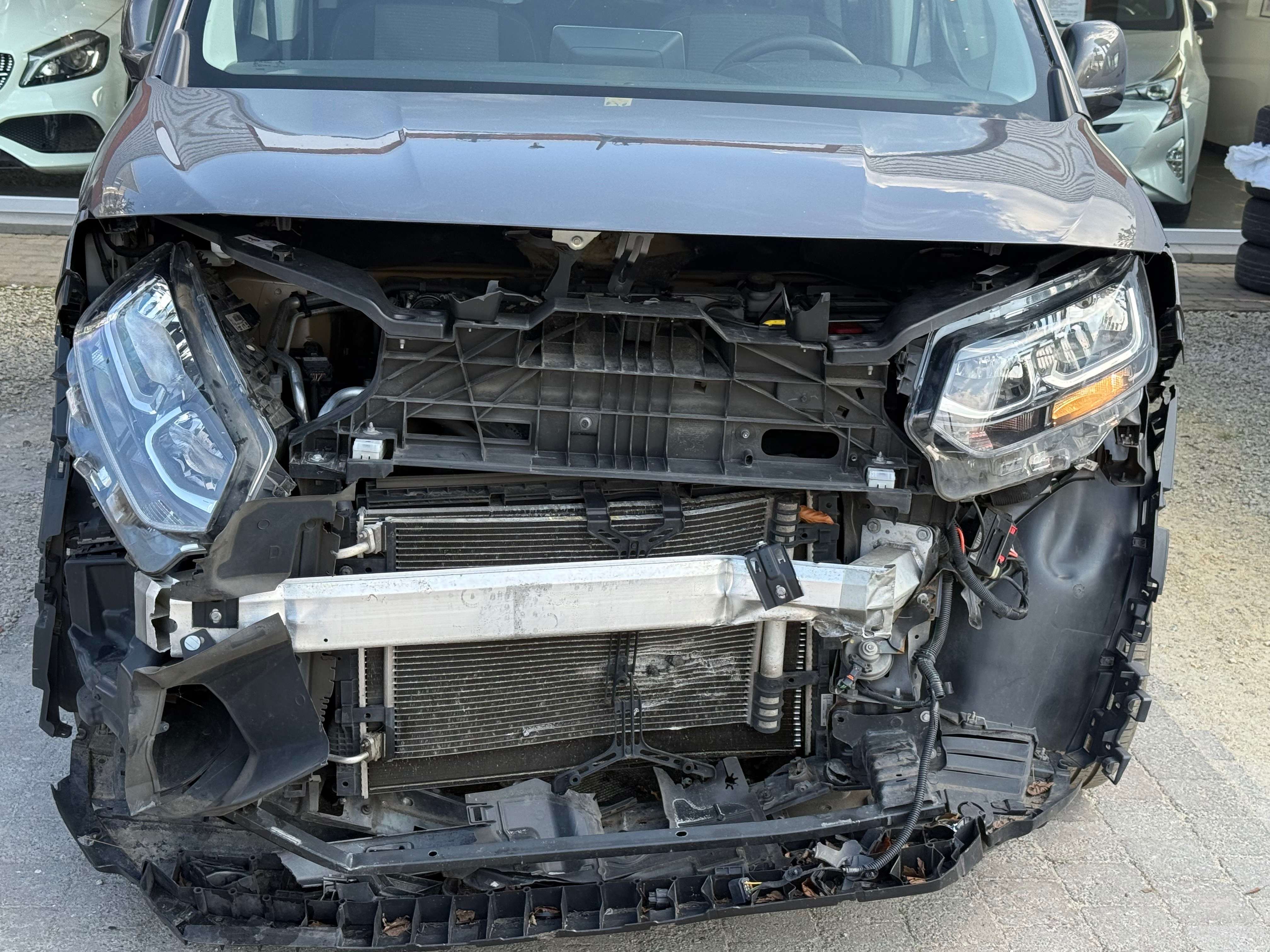 Toyota Proace City 1.5D 102PK |❗️SCHADEWAGEN❗️ACCIDENTÉE❗️