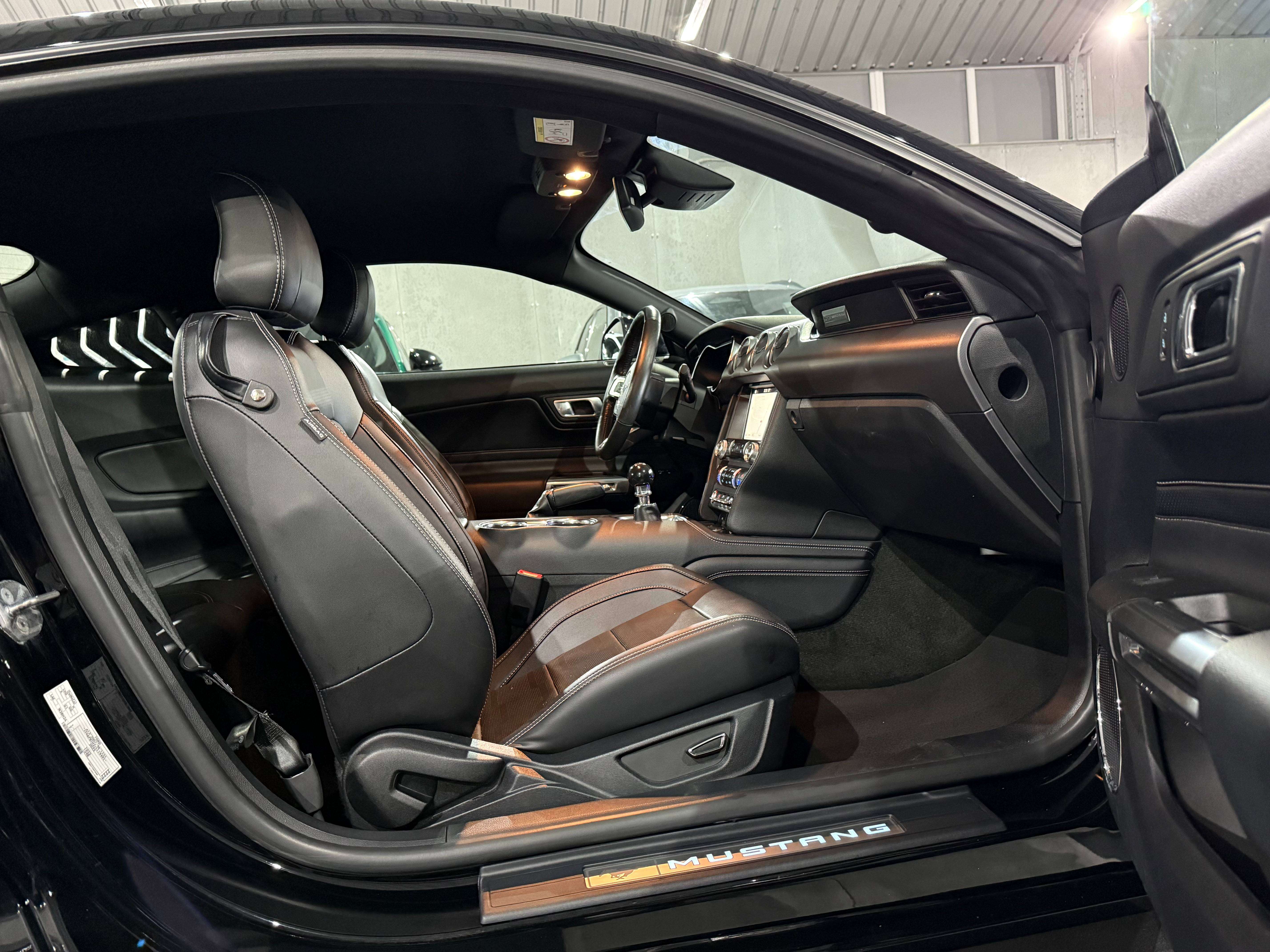 Ford Mustang 2.3 EcoBoost Etat Neuf Full Hist.
