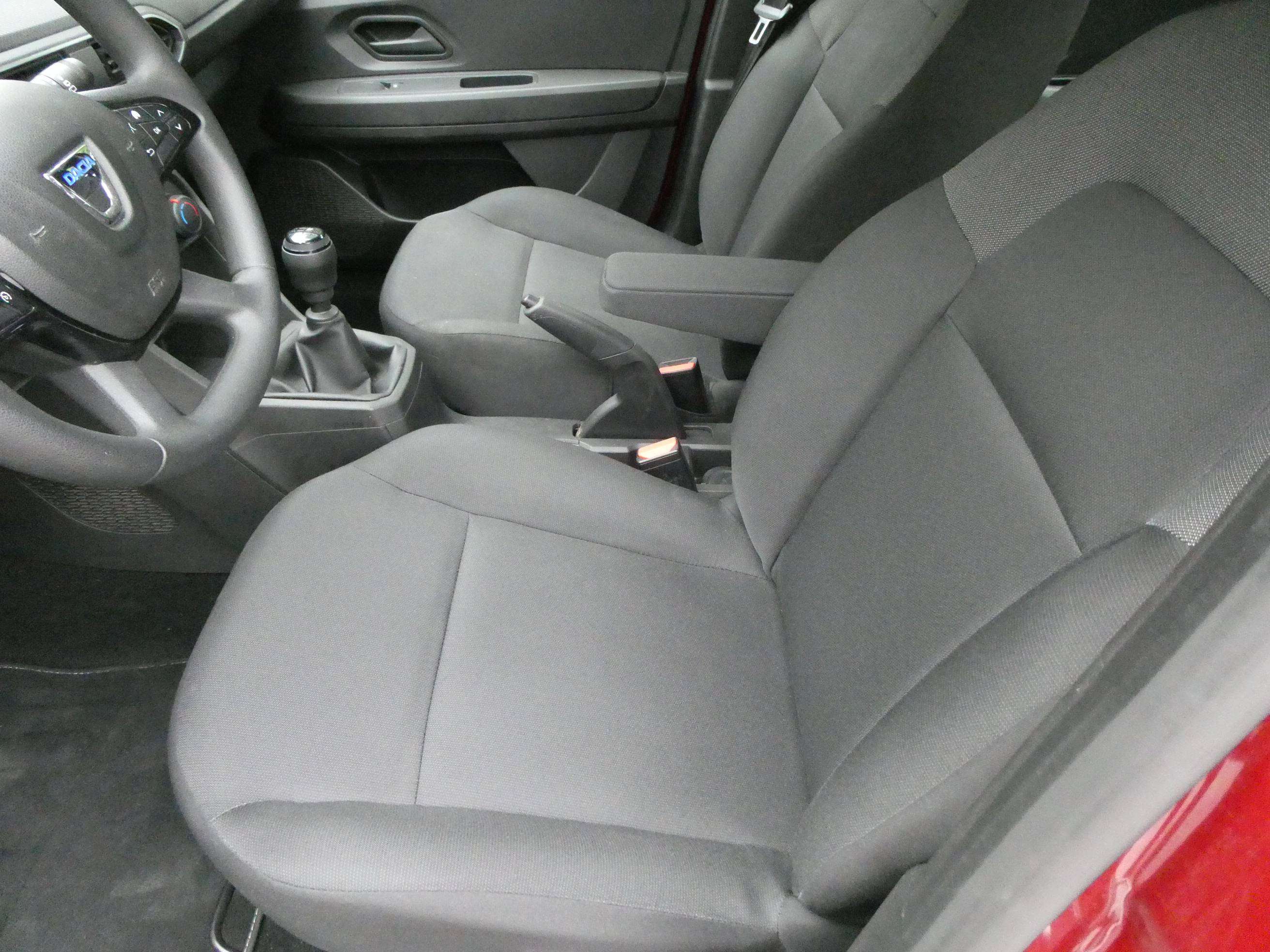 Dacia Sandero 1.0i ,Cruise, parkeersensoren achter, 1j Garantie