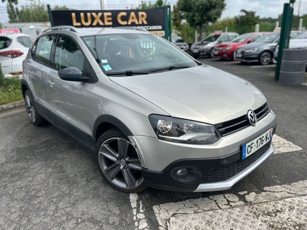 Volkswagen Polo V (2) 1.4 TDI 90 BLUEMOTION TECHNOLOGY 5CV CROSS POLO 5P
