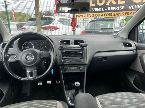 Volkswagen Polo V (2) 1.4 TDI 90 BLUEMOTION TECHNOLOGY 5CV CROSS POLO 5P