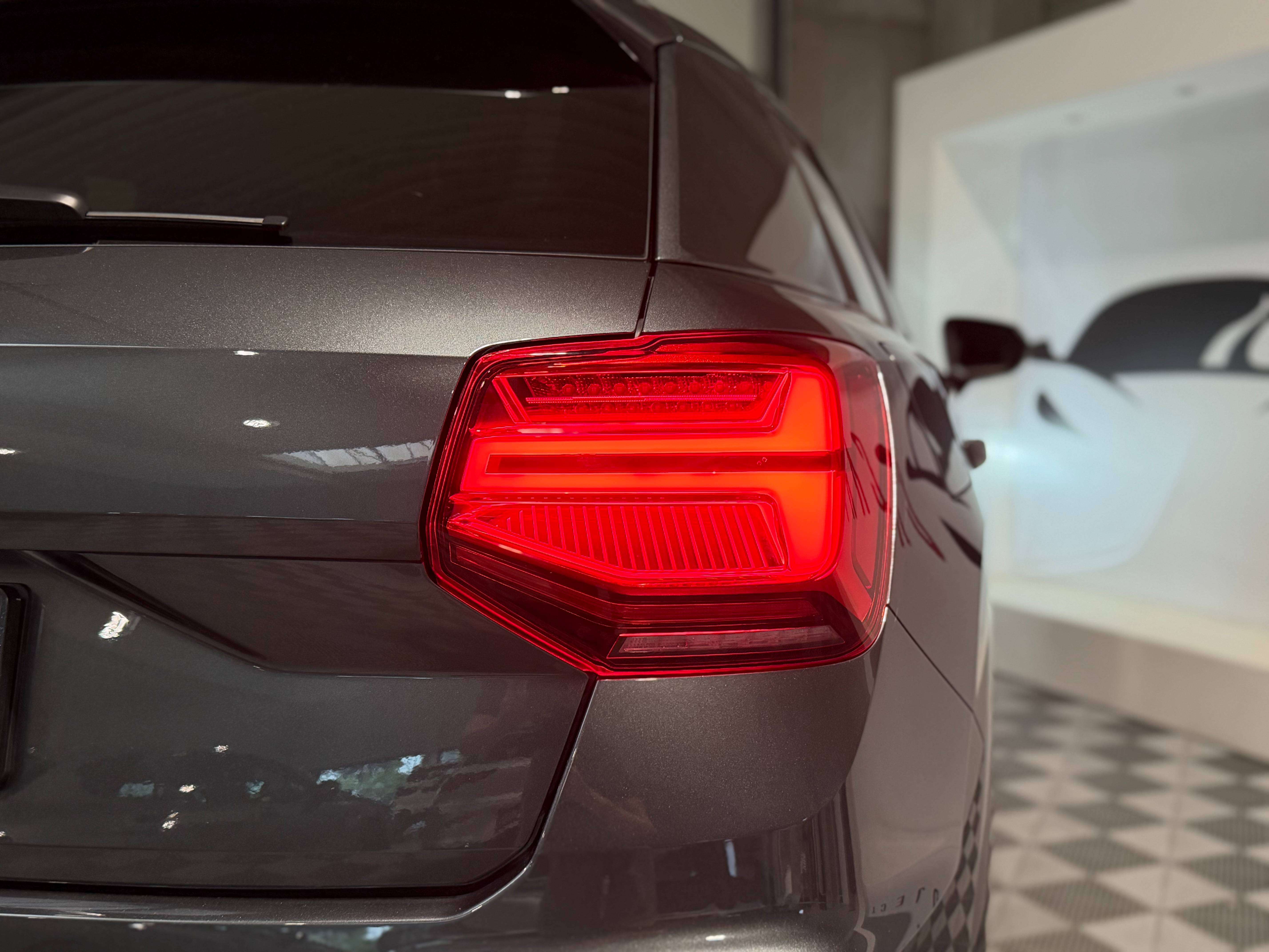 Audi Q2 35TFSI S-LINE, S-TRONIC, Camera, Car-Play, Virtual Cockpit