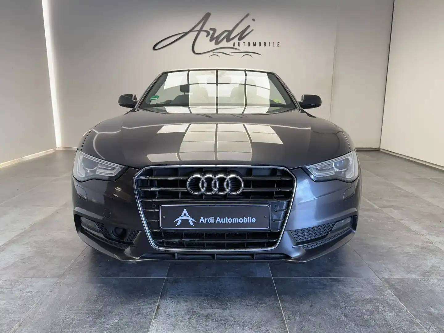 Audi A5 Cabriolet 2.0 TDi *XENON*CAMERA*1ER PROPRIO*GARANTIE*