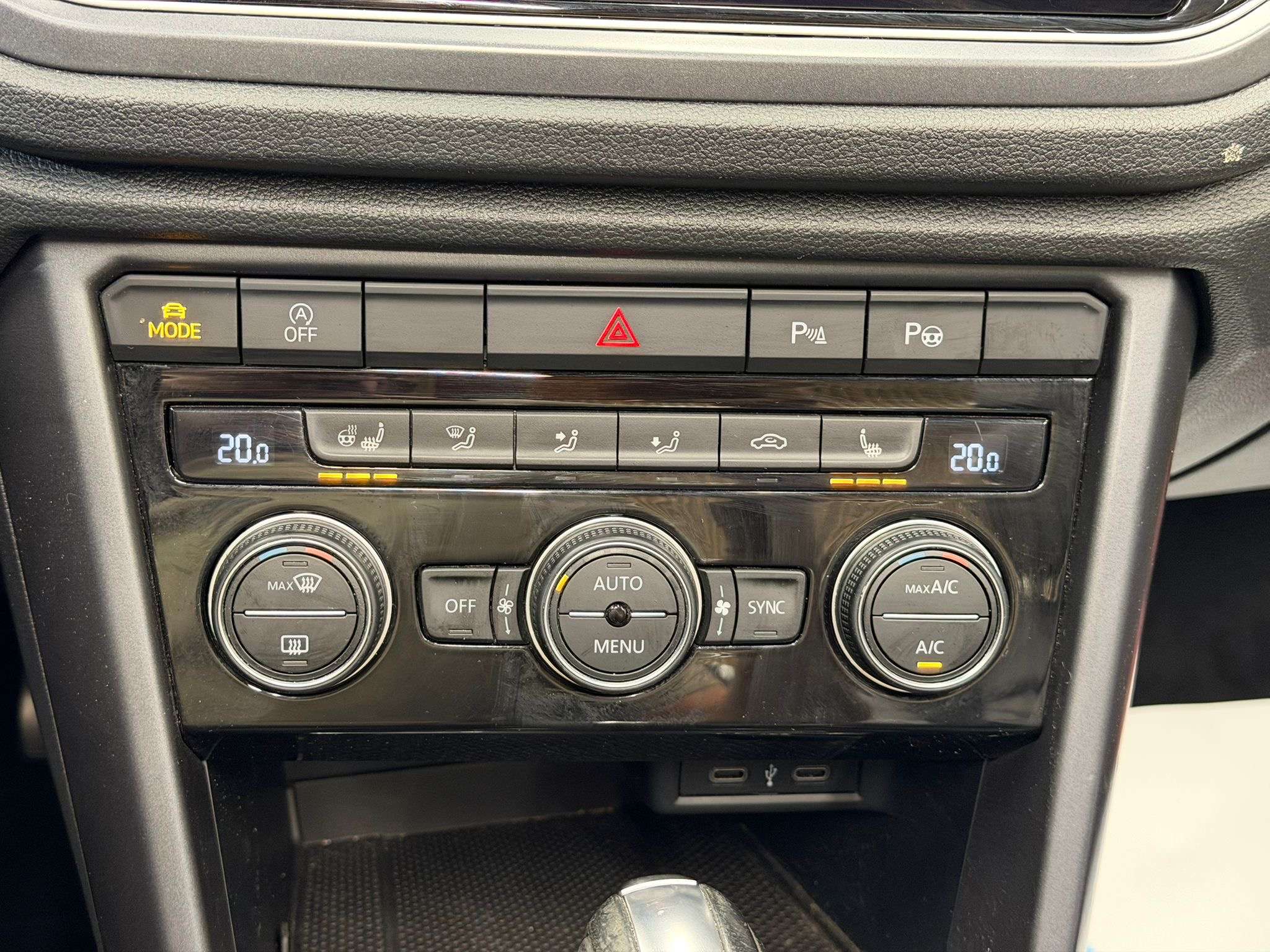 Volkswagen T-Roc Cabriolet 1.5 TSI R-Line * COCKPIT * DSG * GAR 12 MOIS *