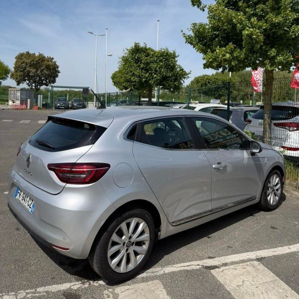 Renault Clio III (2) 1.2 TCE 100 20 ANS 5P EURO5