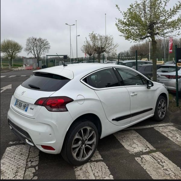 Ds 4 (2) 2.0 BLUEHDI 150 S&amp;S EXECUTIVE BV6