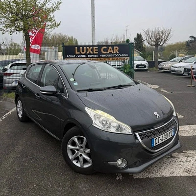 Peugeot 208 1.6 E-HDI 92 STYLE 5P