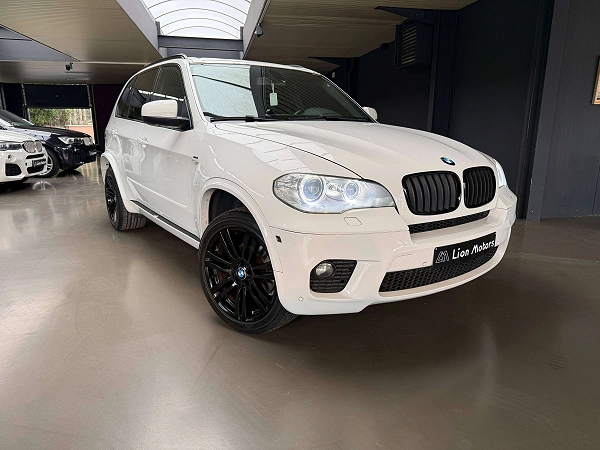 BMW X5 3.0 dA xDrive30 M-SPORT*LEDER*GPS*CAMERA*PANODAK