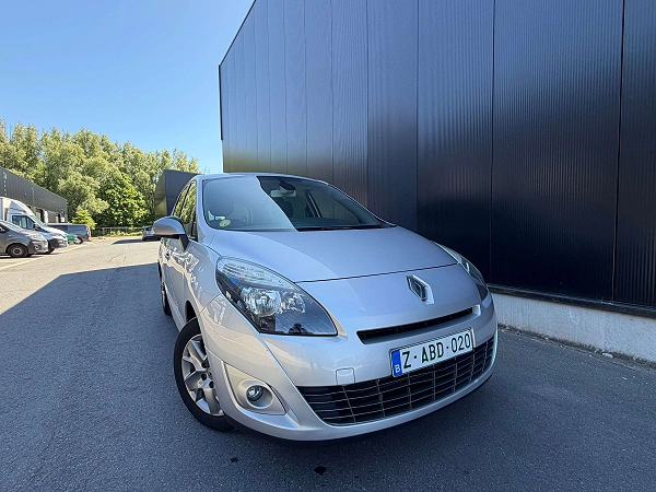 Renault Grand Scenic Grand Scénic 1.5 dCi Silver Edition 5pl. FAP