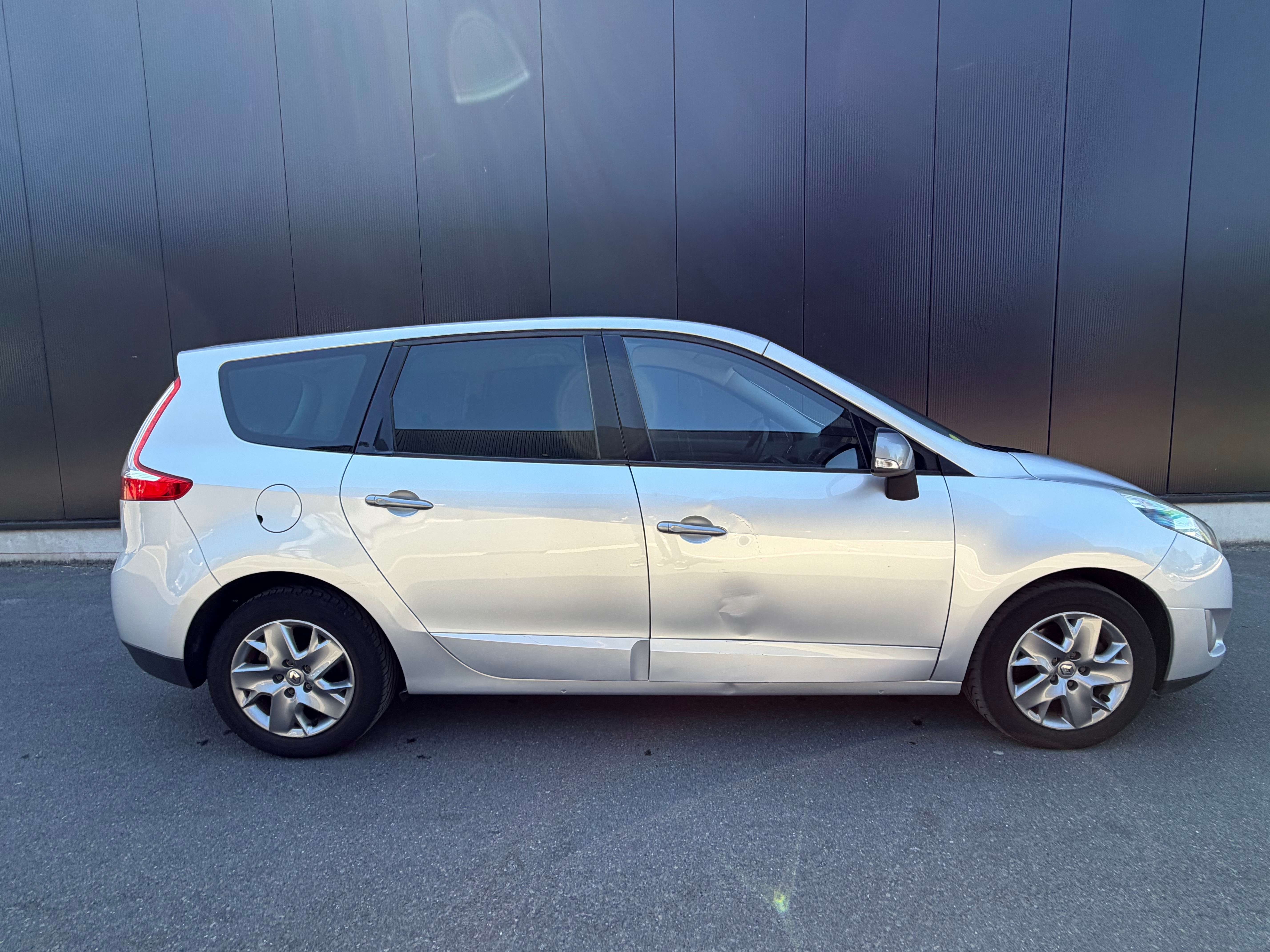 Renault Grand Scenic Grand Scénic 1.5 dCi Silver Edition 5pl. FAP