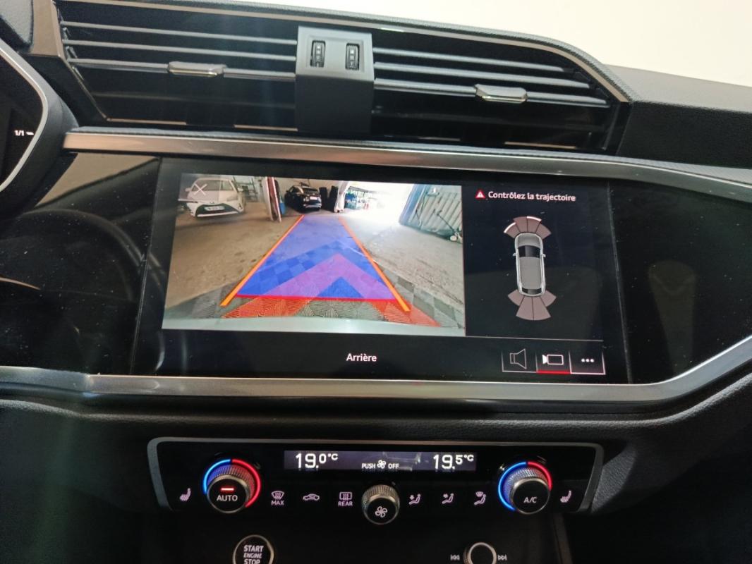 Audi Q3 45 TFSI E 245 S tronic BUSINESS LINE