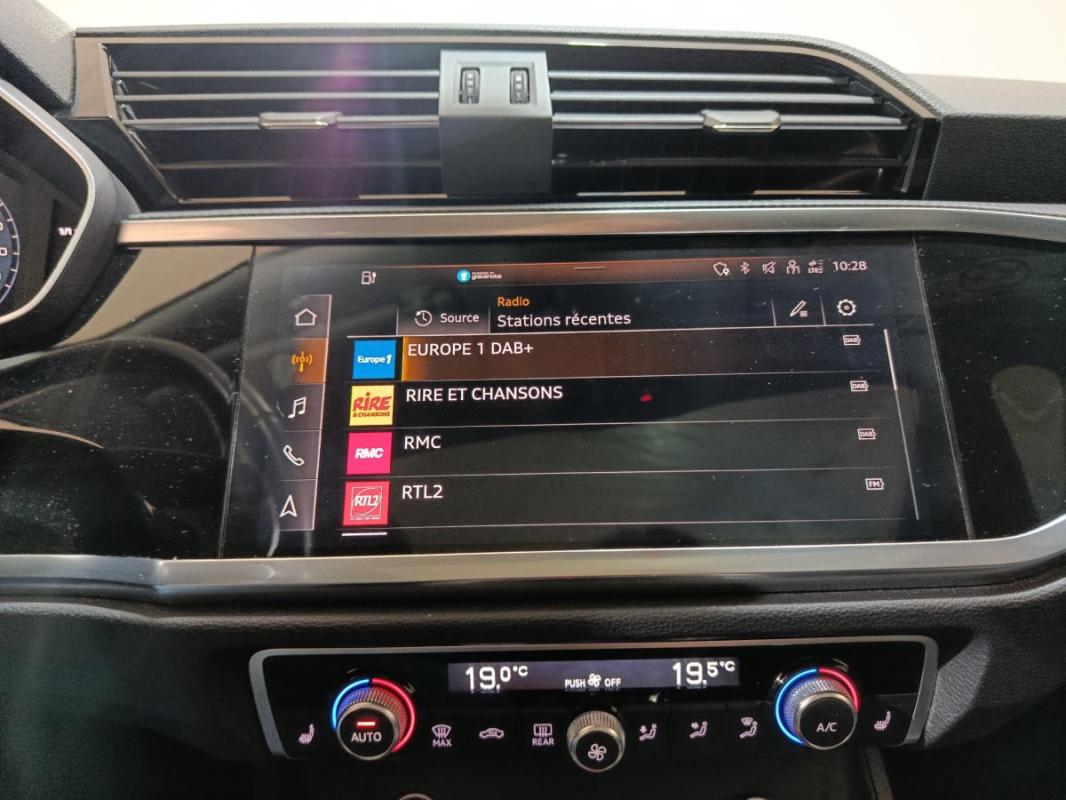 Audi Q3 45 TFSI E 245 S tronic BUSINESS LINE